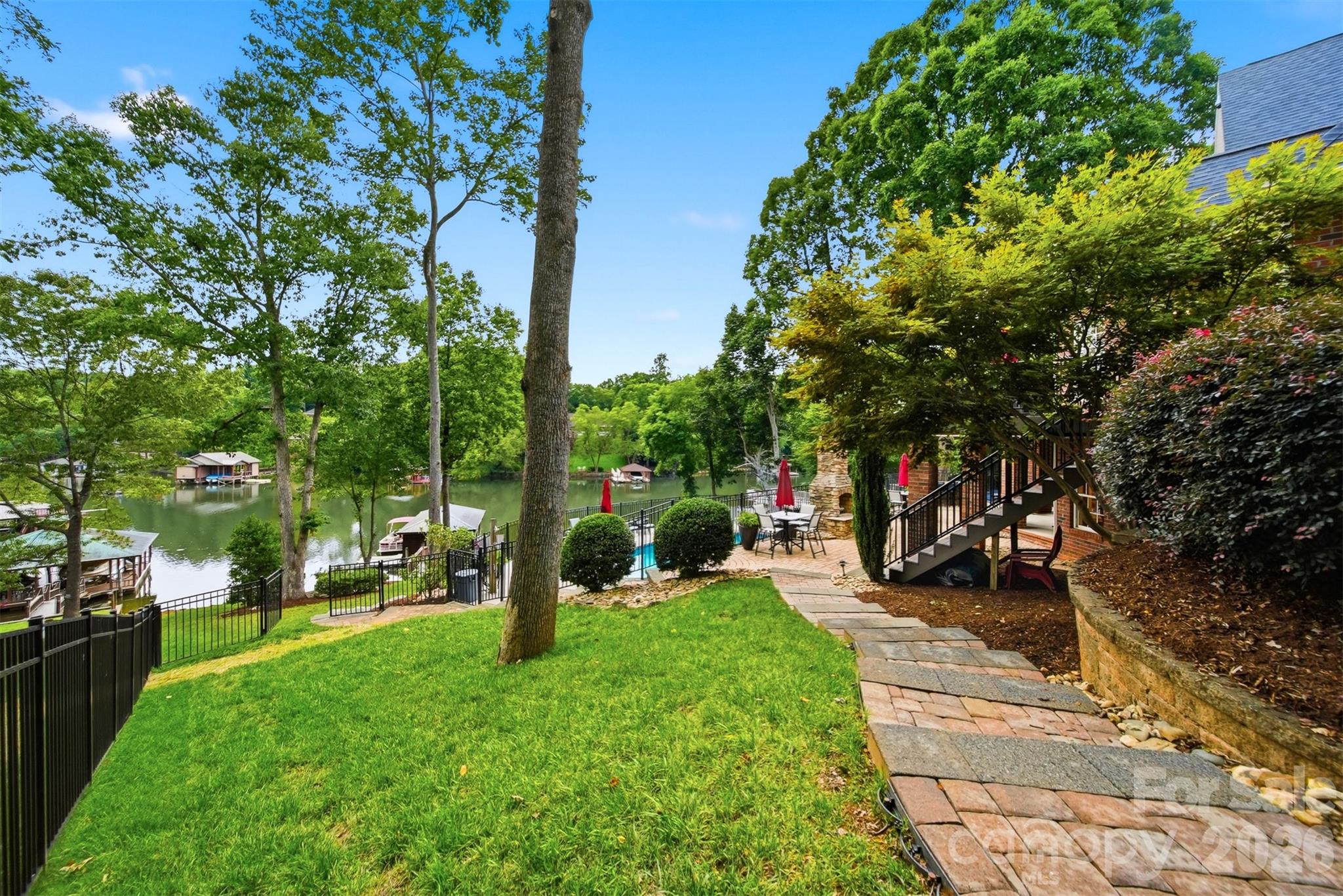 151 43rd Avenue Drive NW — Hickory