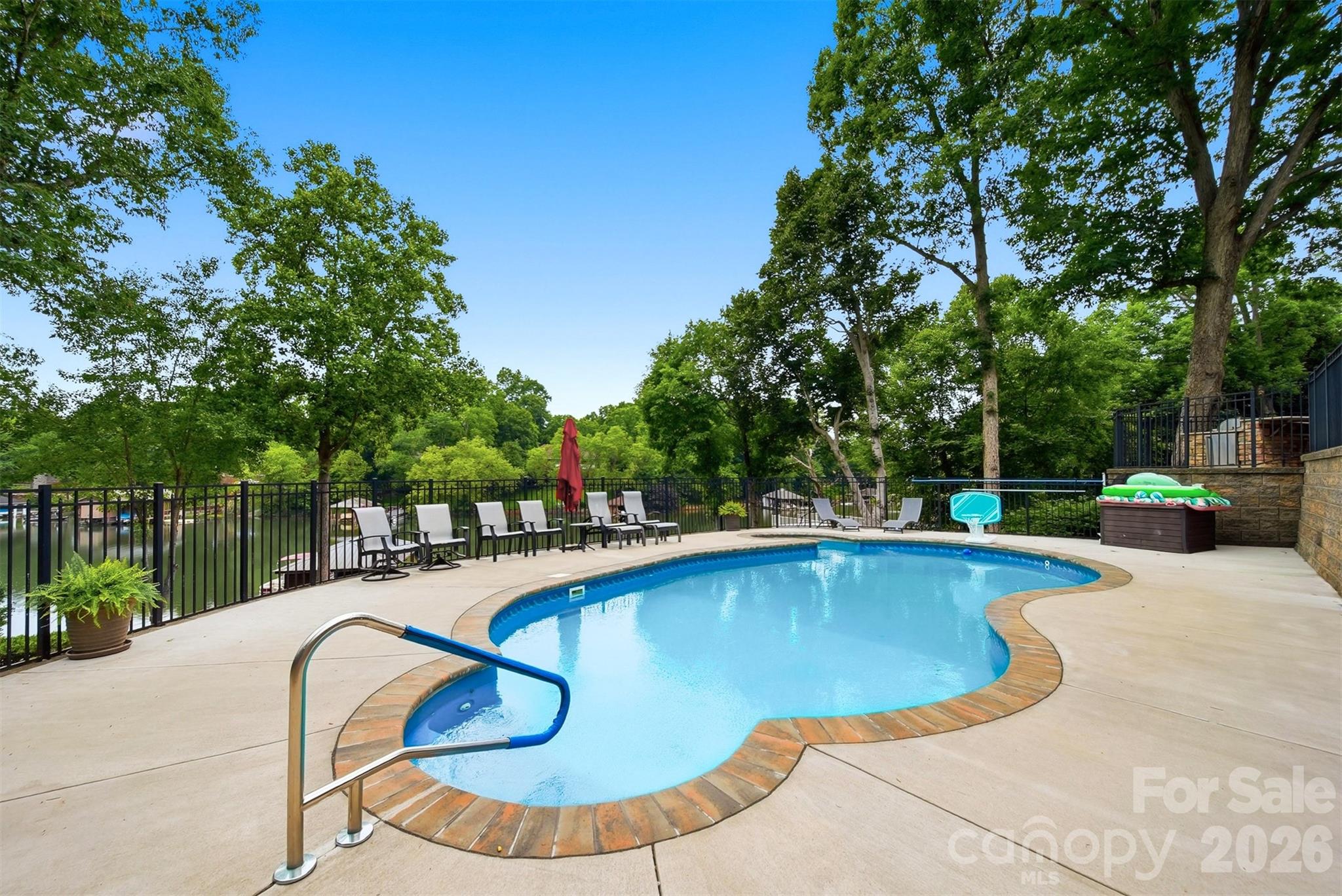 151 43rd Avenue Drive NW — Hickory