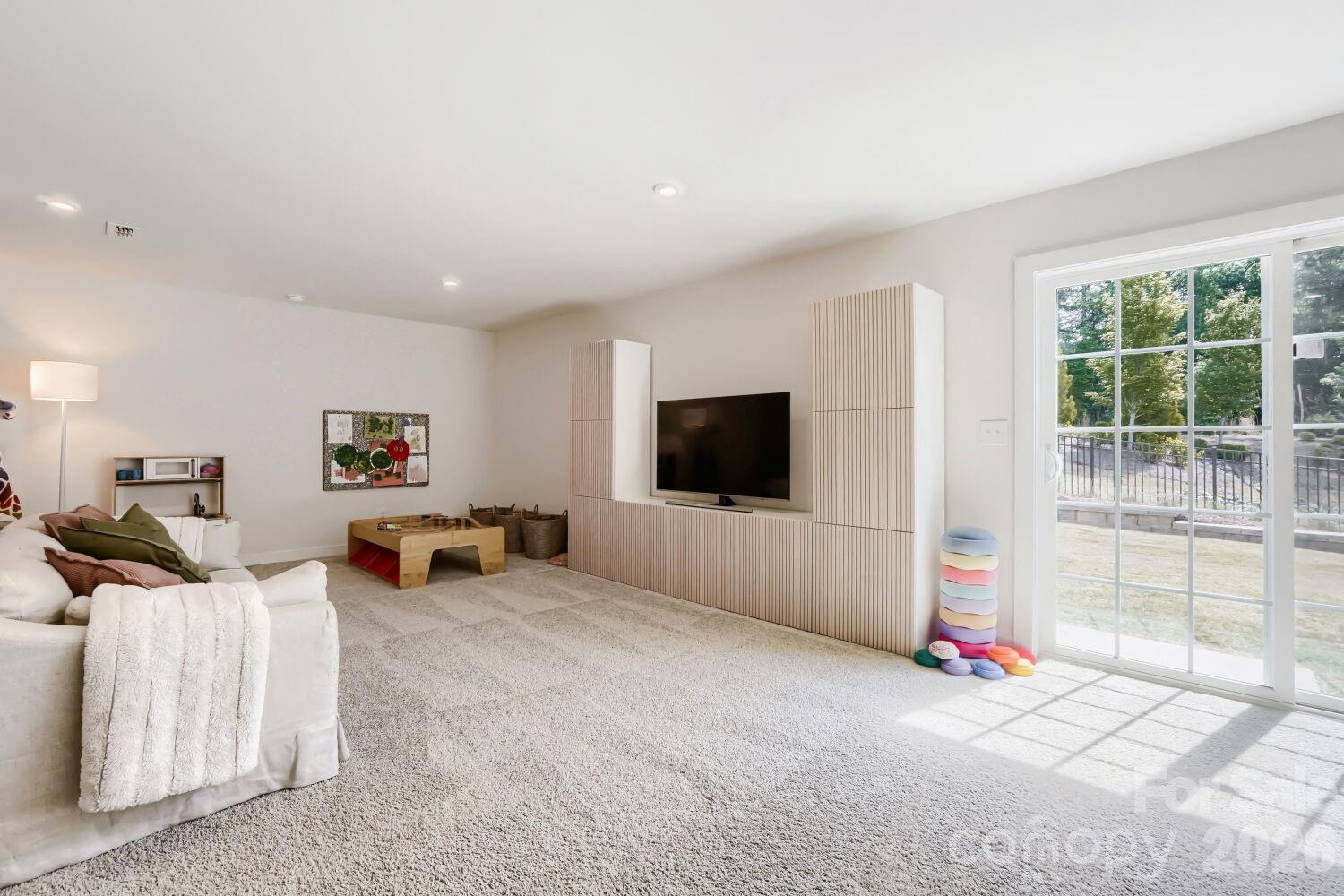11126 Sound Road — Davidson