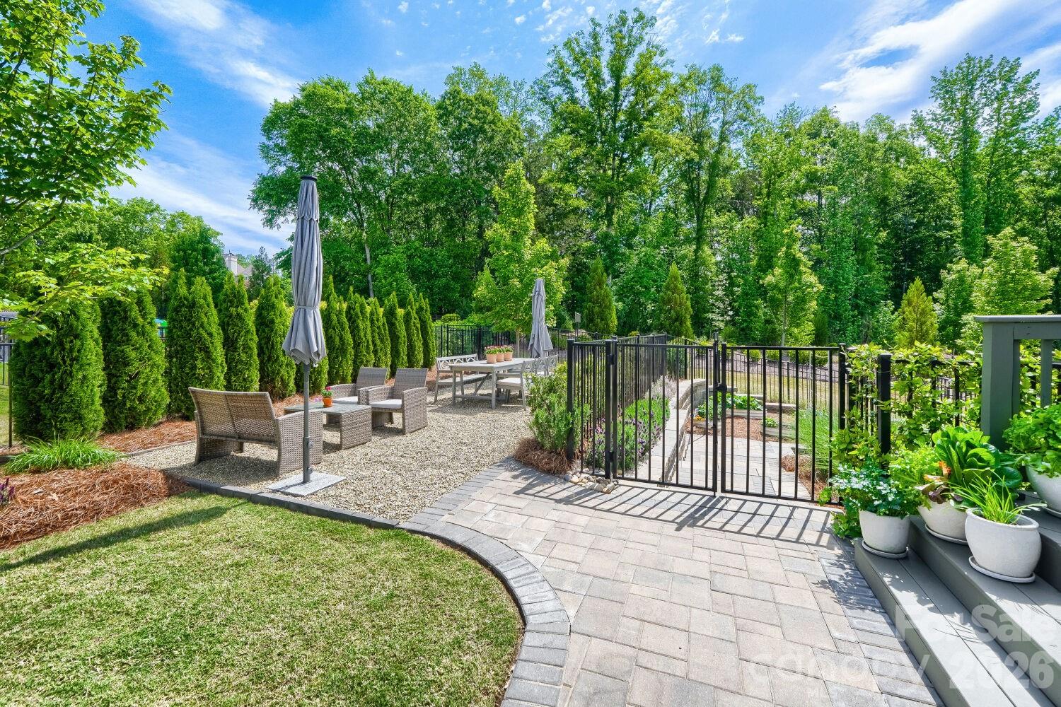 11126 Sound Road — Davidson