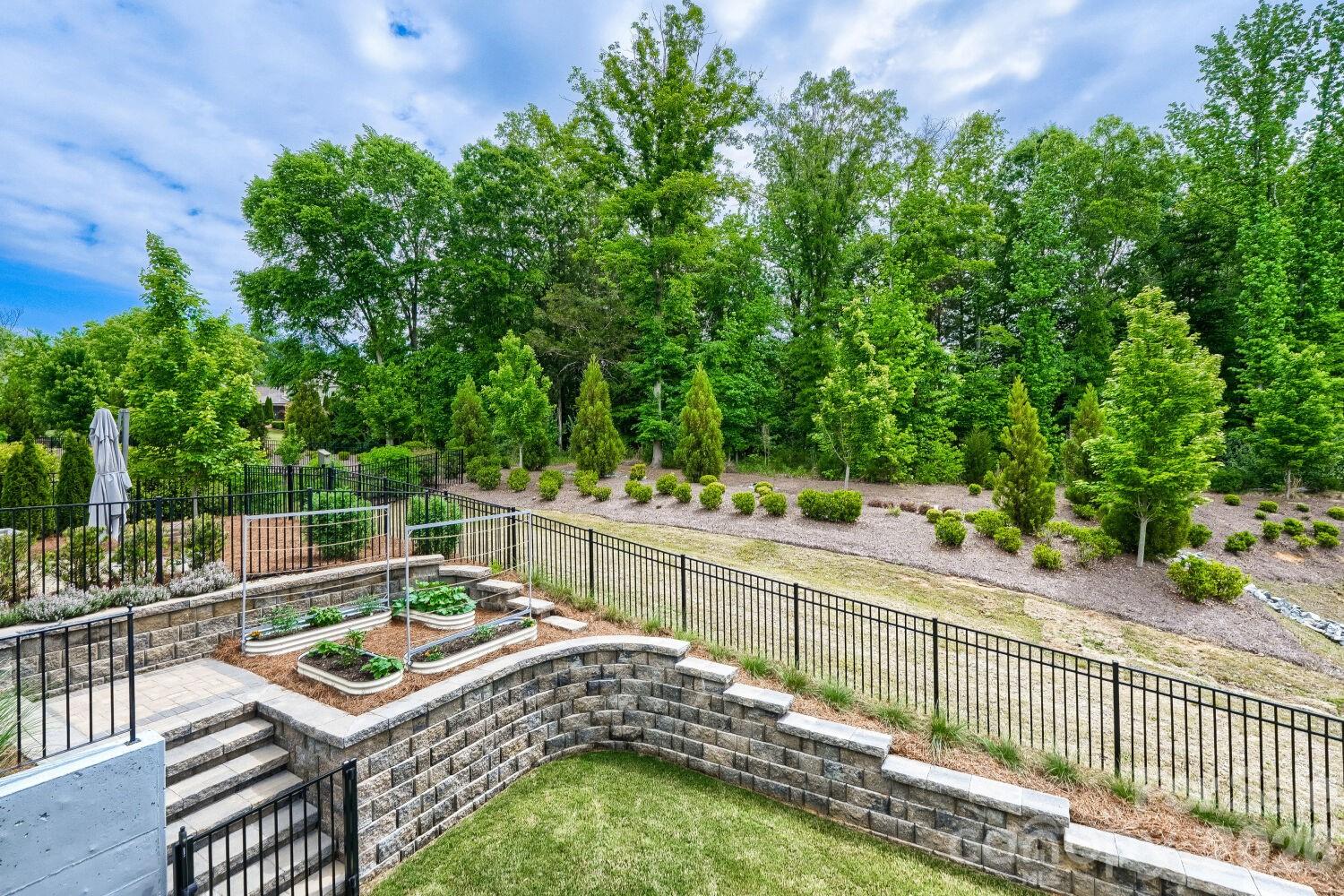 11126 Sound Road — Davidson