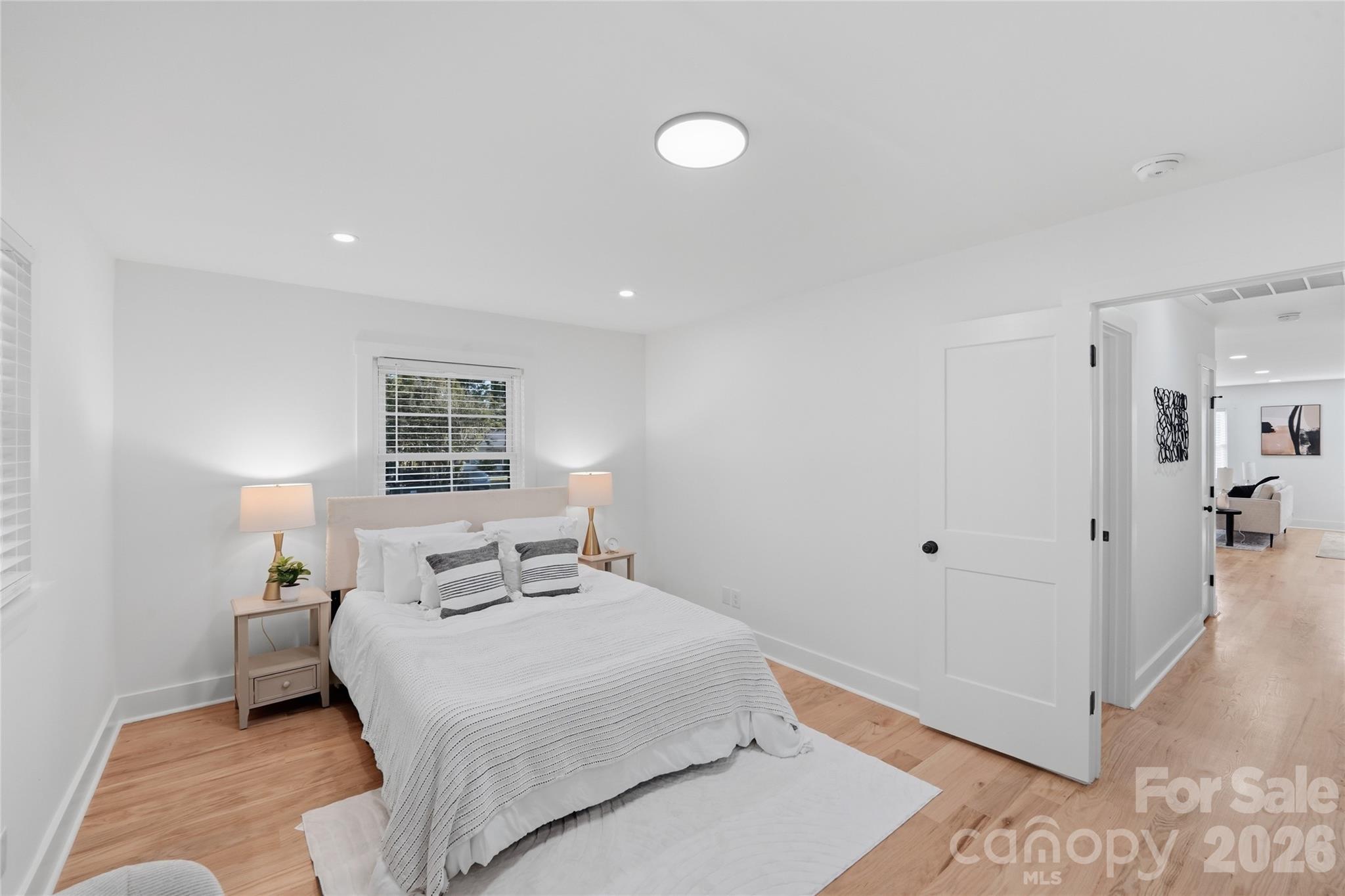 4314 Ivanhoe Place — Charlotte