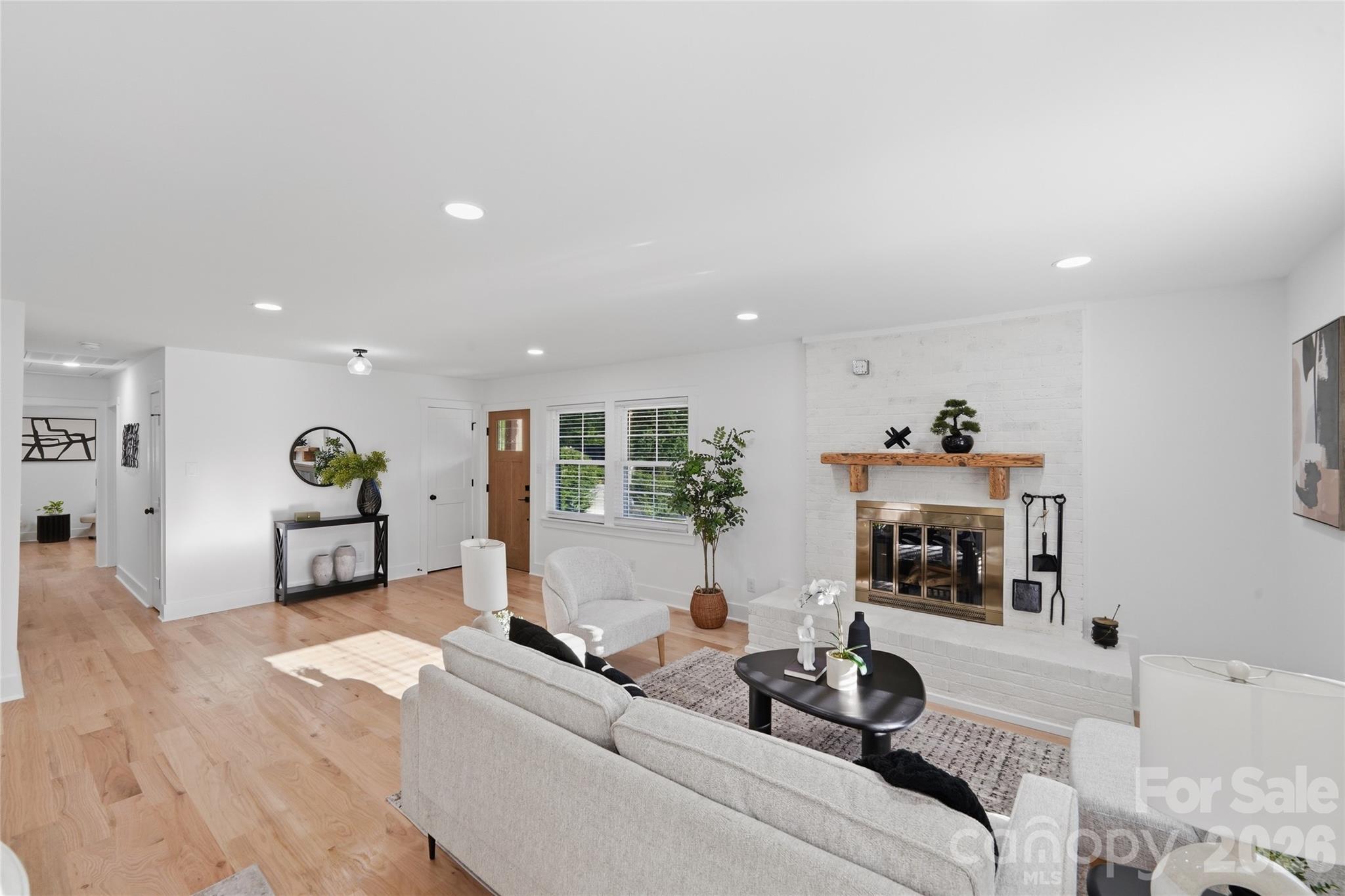 4314 Ivanhoe Place — Charlotte