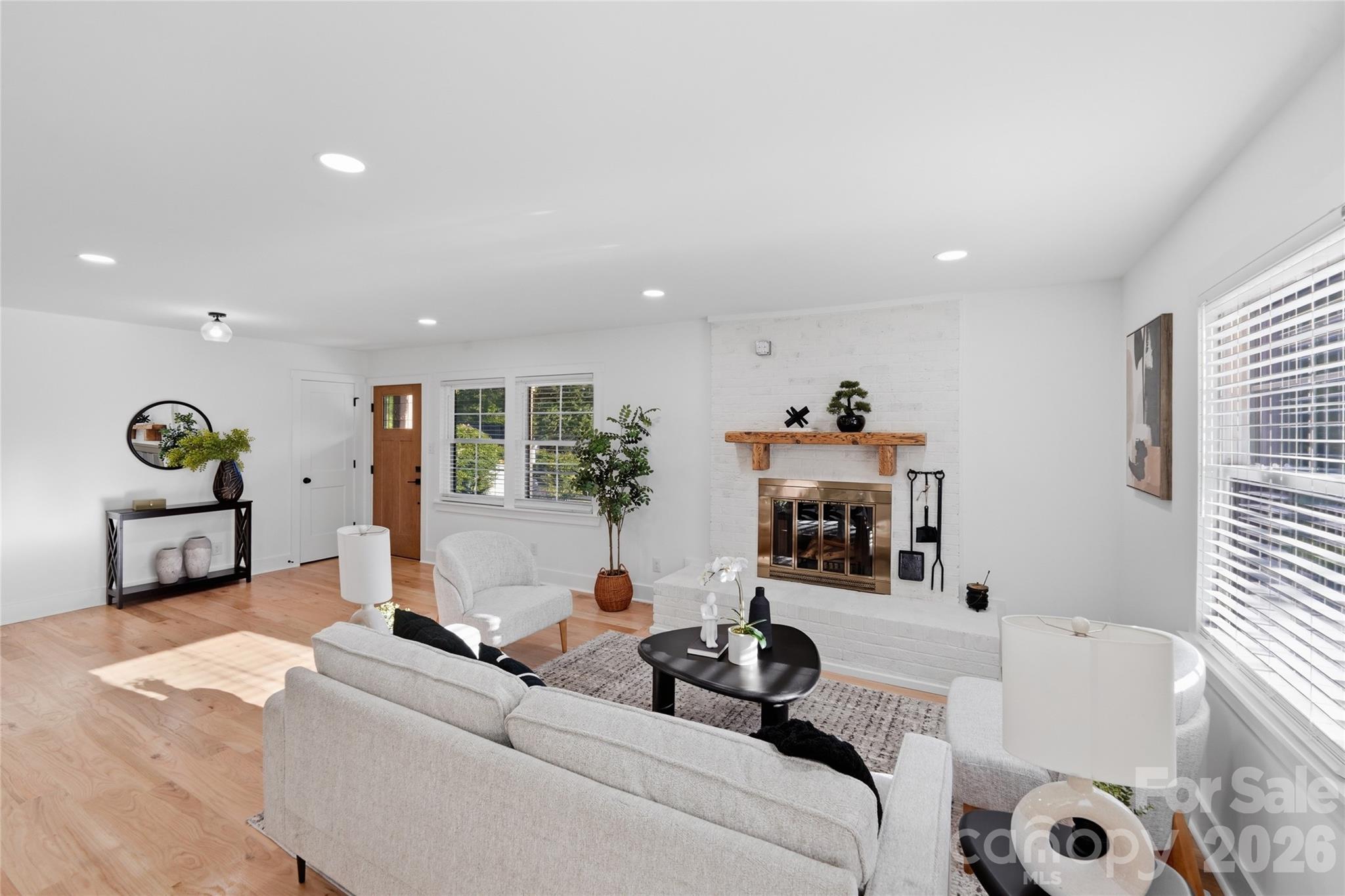 4314 Ivanhoe Place — Charlotte