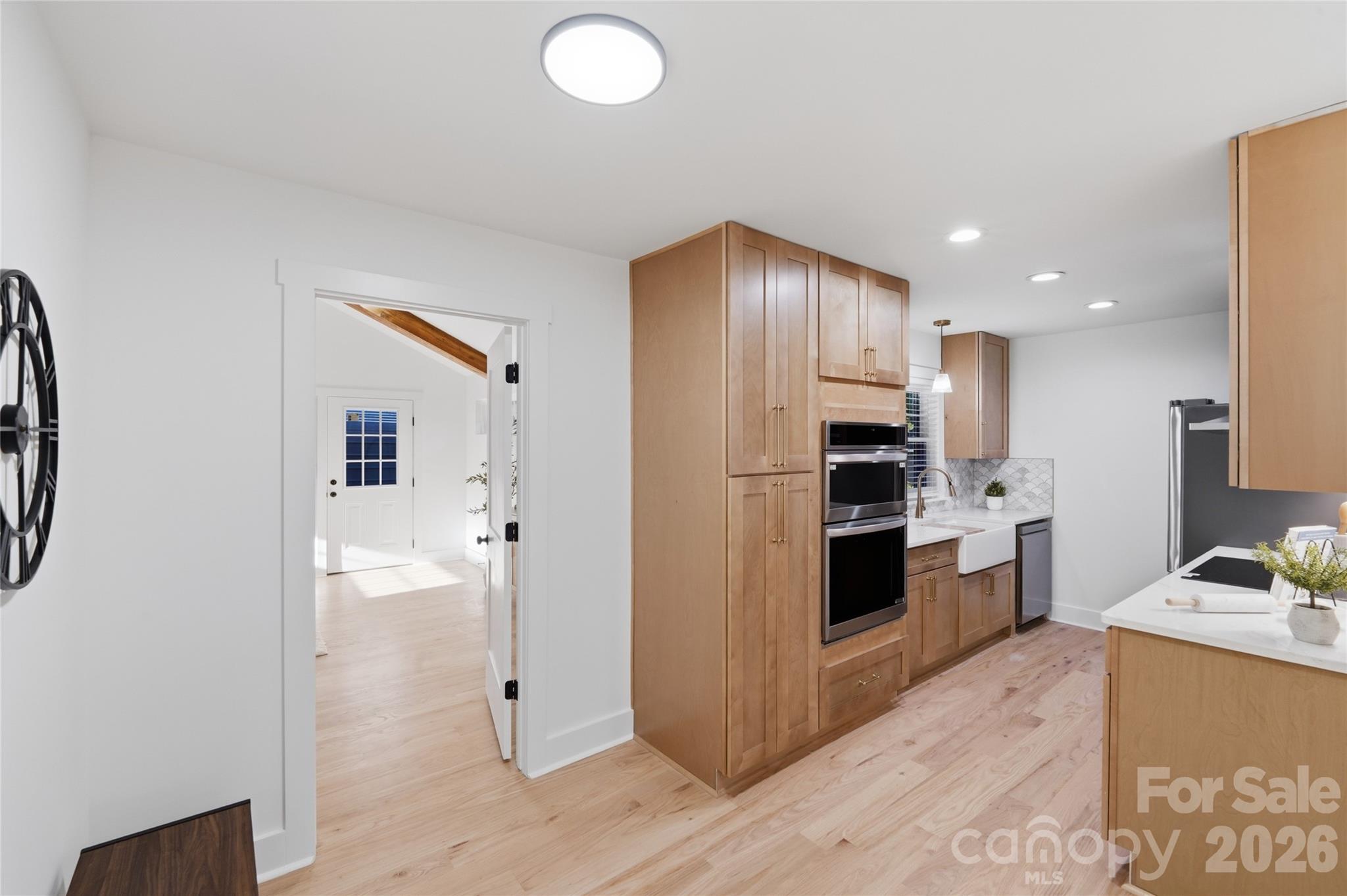 4314 Ivanhoe Place — Charlotte