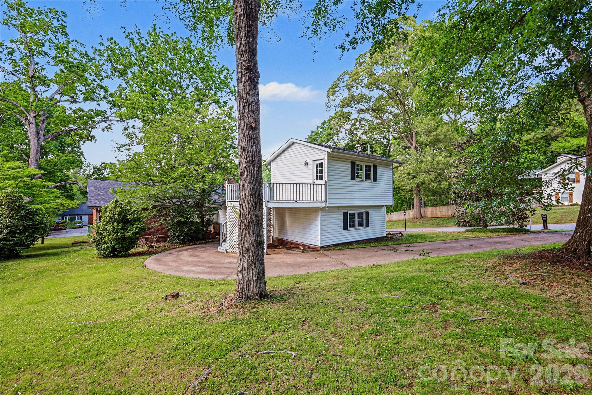 211 Windsor Drive — Shelby