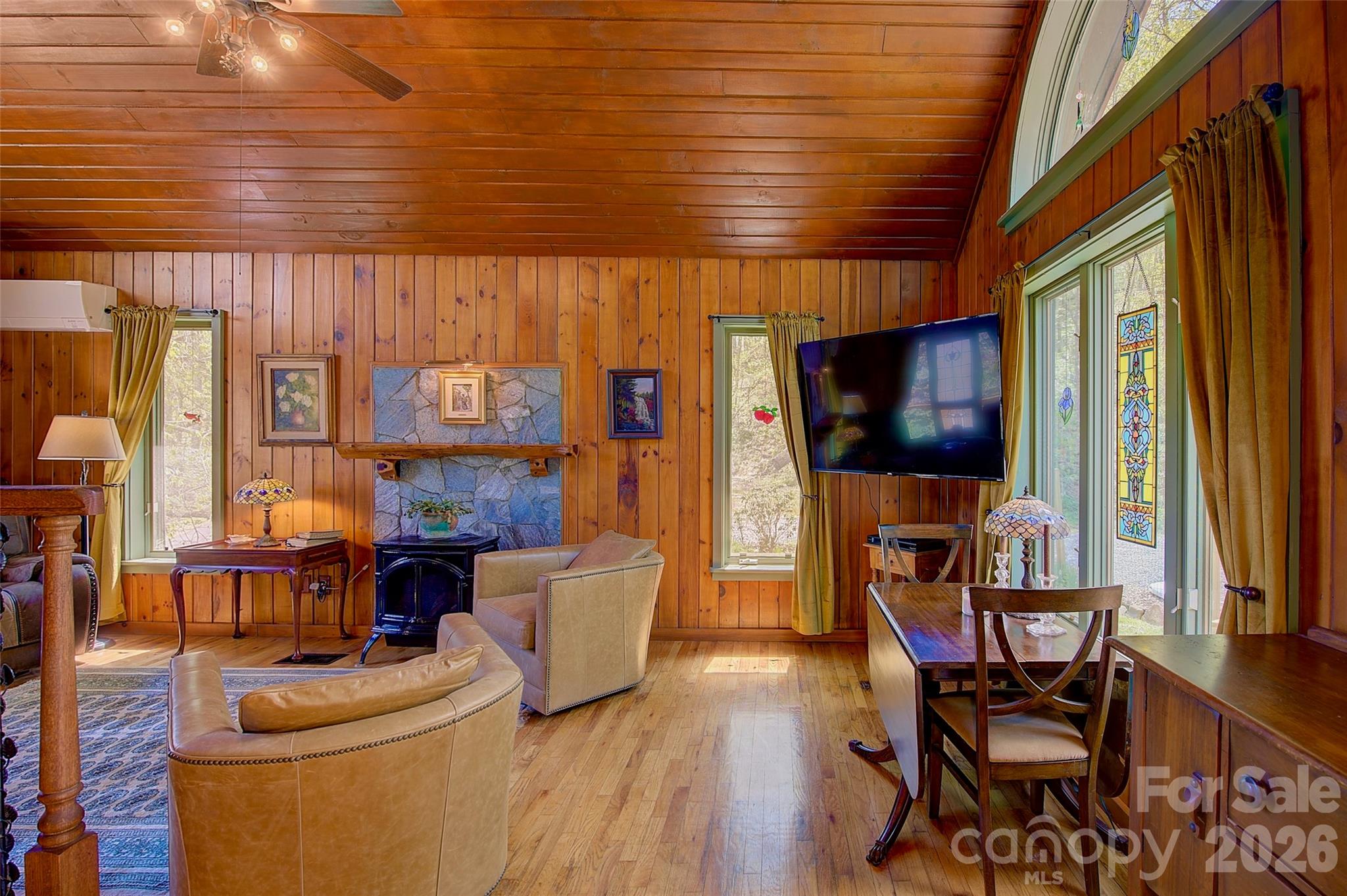 262 Azalea Hills Lane — Spruce Pine