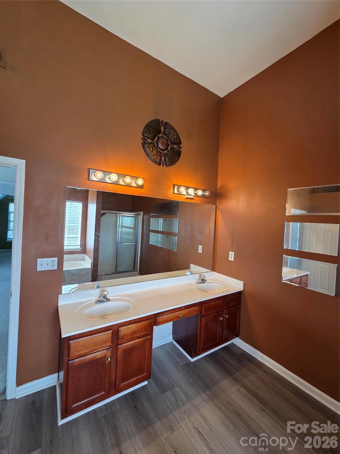 9120 Viscount Lane — Charlotte