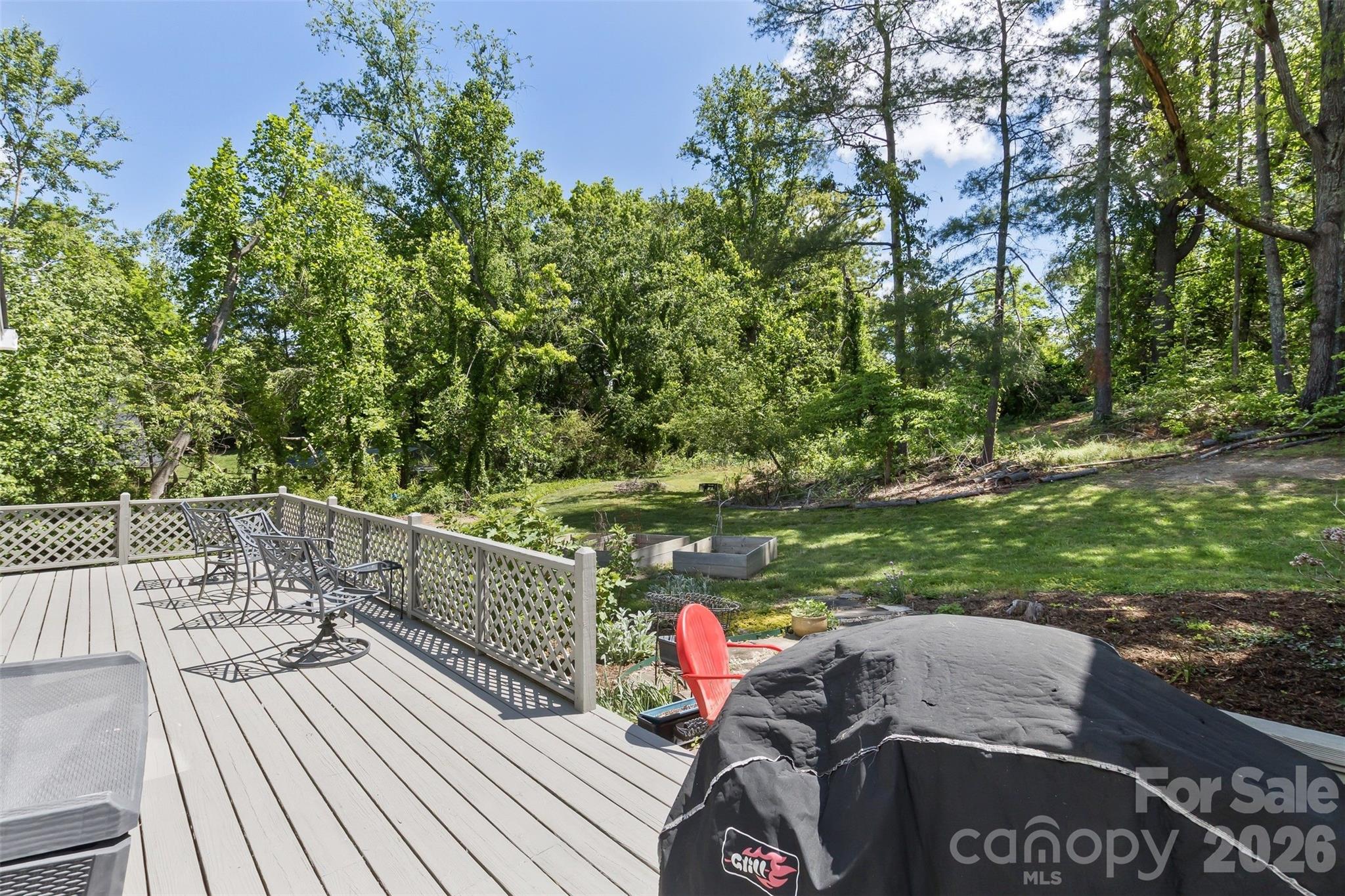 10 Applecross Road — Weaverville