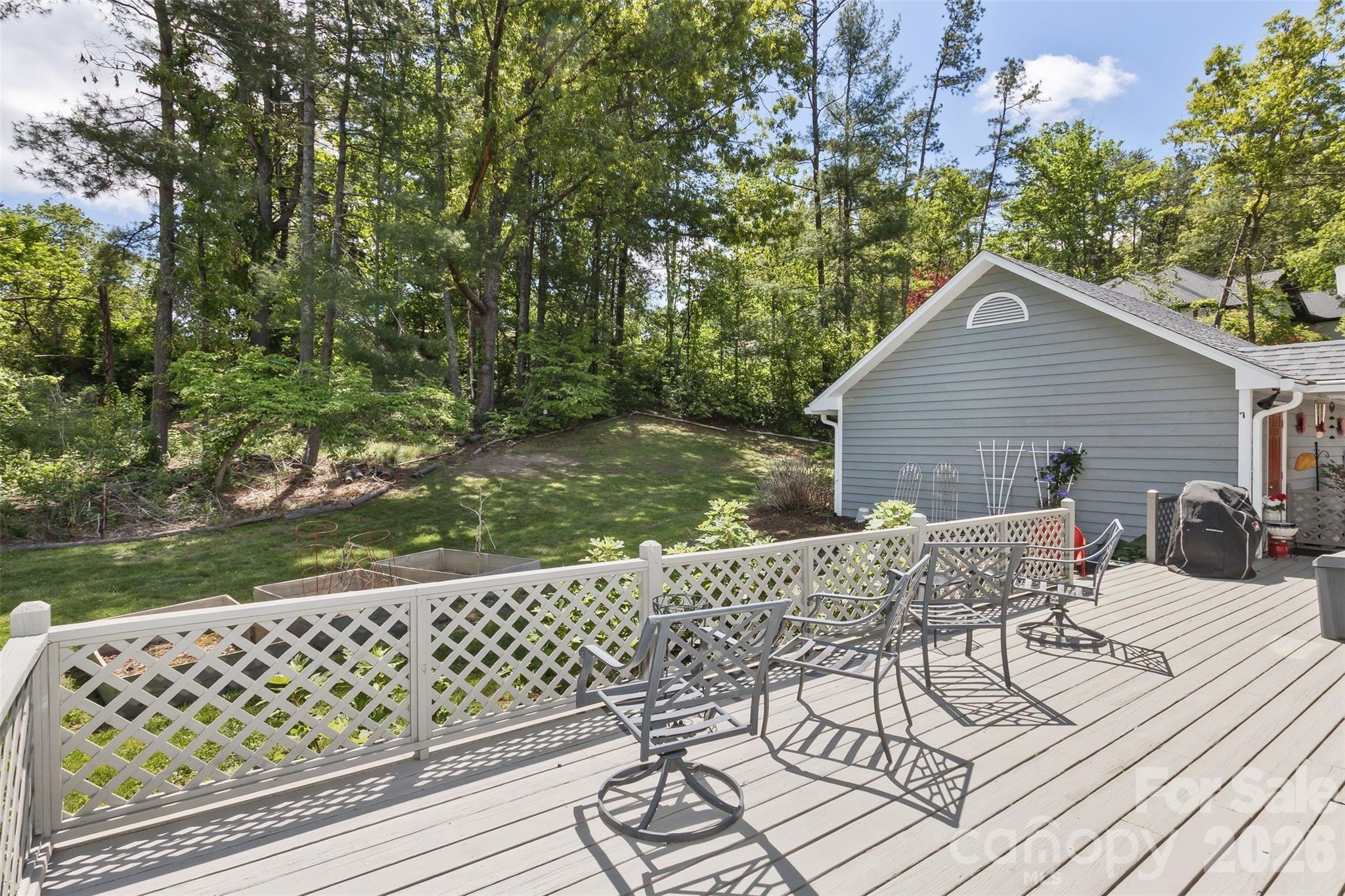 10 Applecross Road — Weaverville