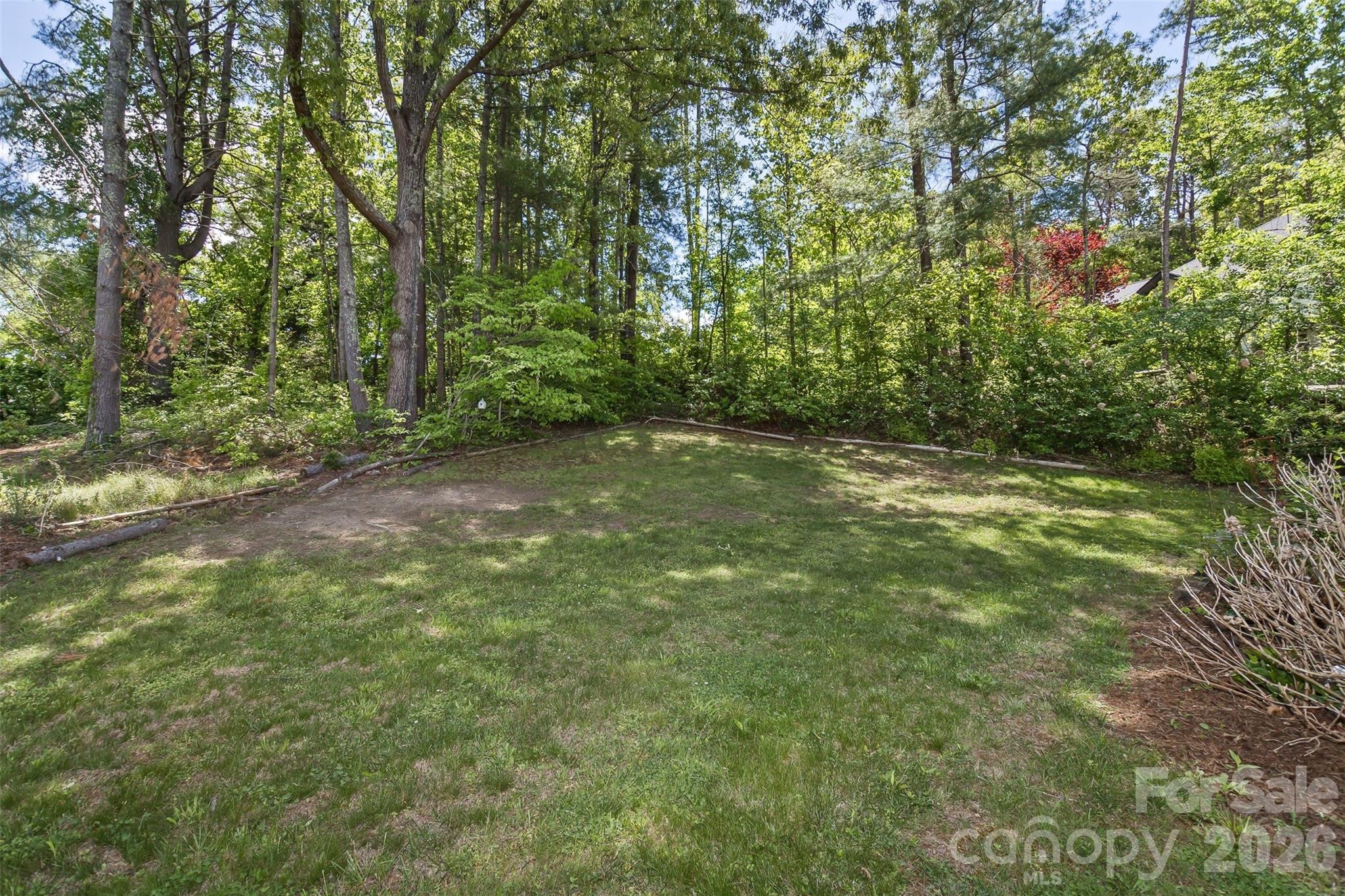 10 Applecross Road — Weaverville