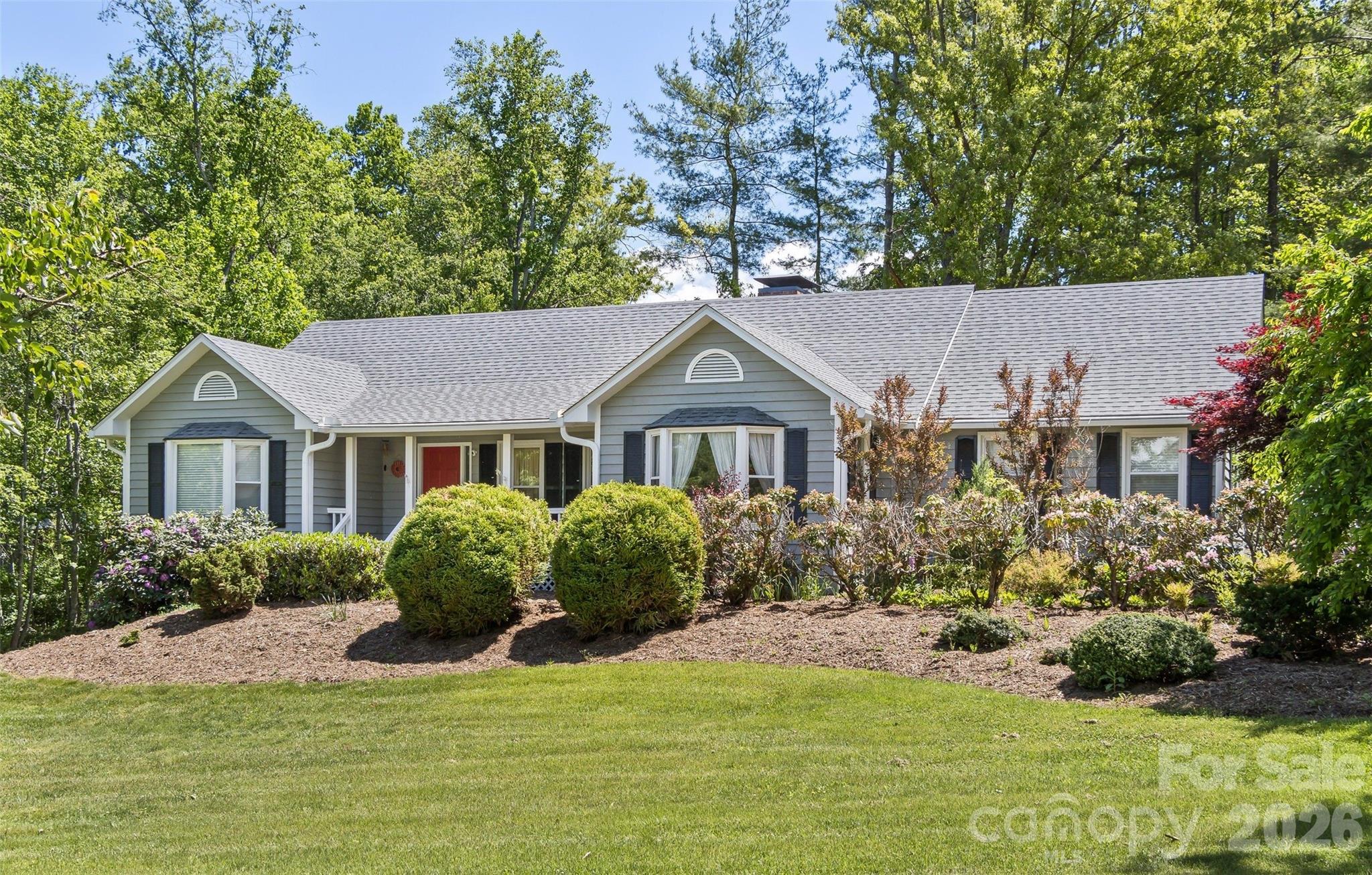 10 Applecross Road — Weaverville