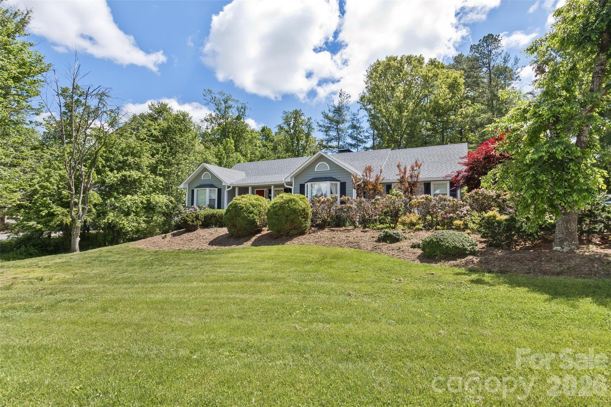 10 Applecross Road — Weaverville