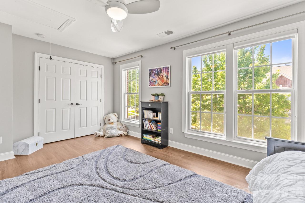 14509 Greenpoint Lane — Huntersville