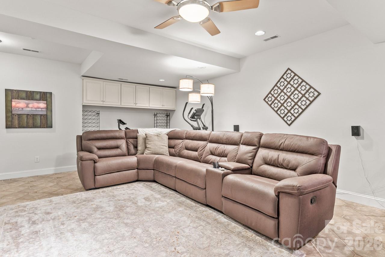 14509 Greenpoint Lane — Huntersville