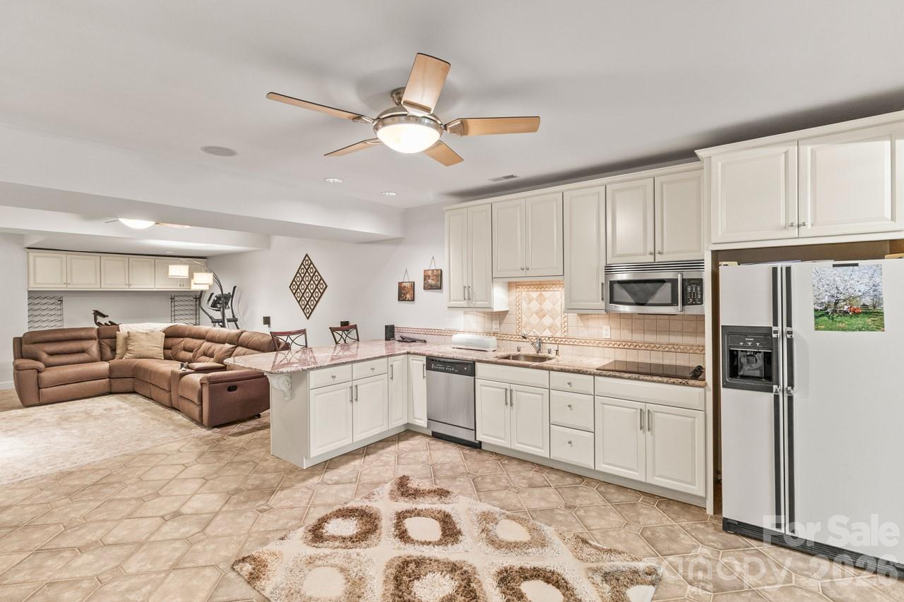 14509 Greenpoint Lane — Huntersville