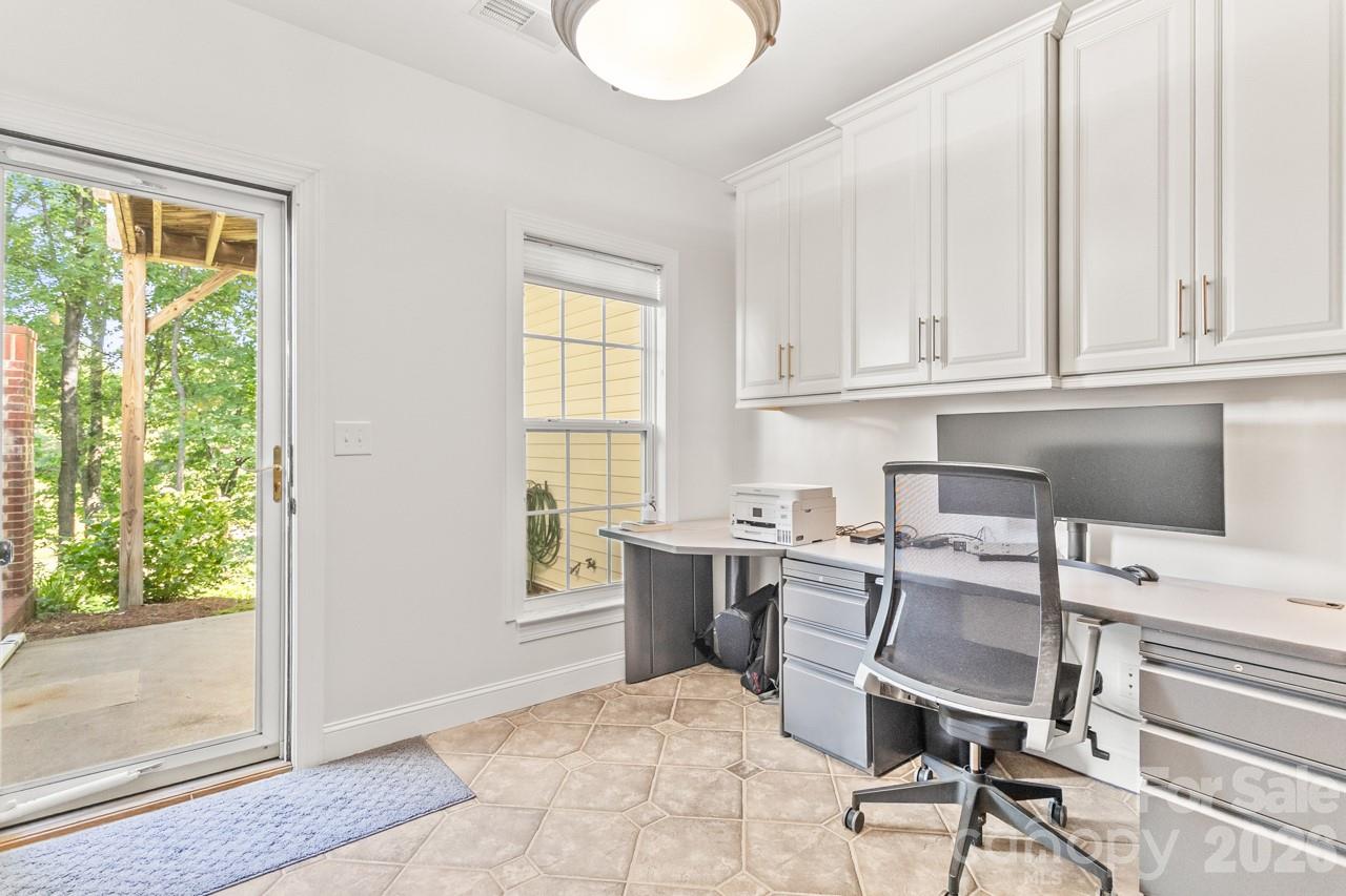 14509 Greenpoint Lane — Huntersville