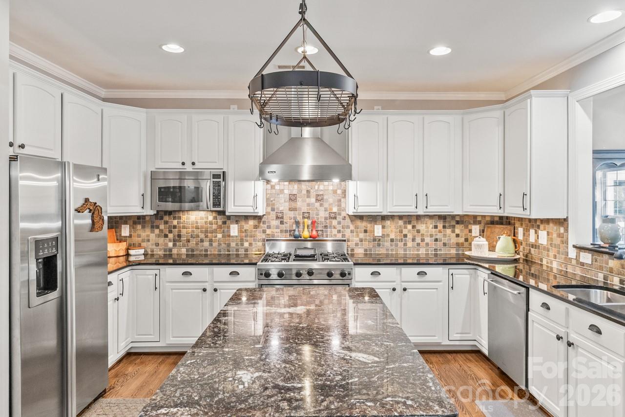 14509 Greenpoint Lane — Huntersville
