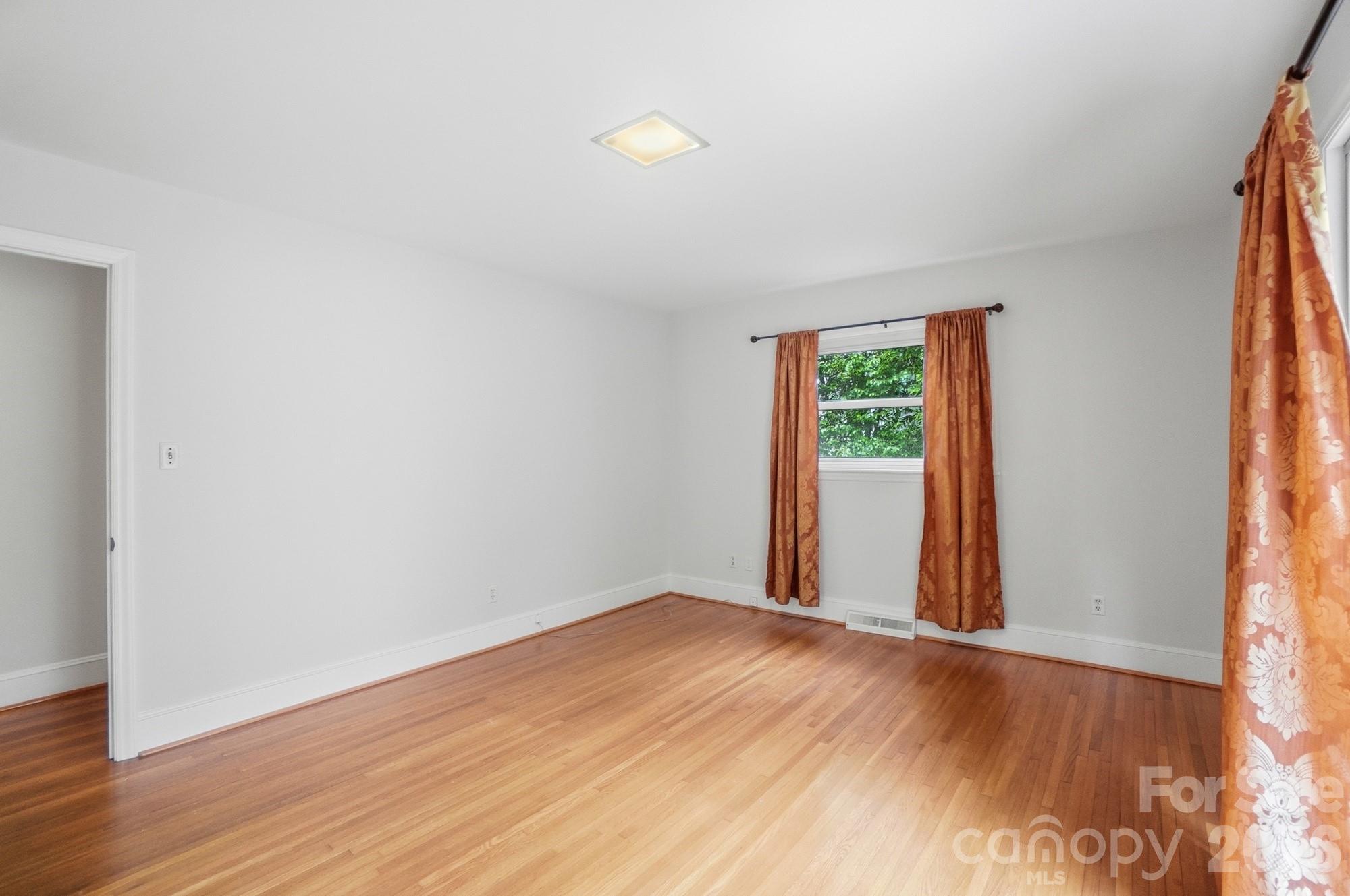 6239 Netherwood Drive — Charlotte