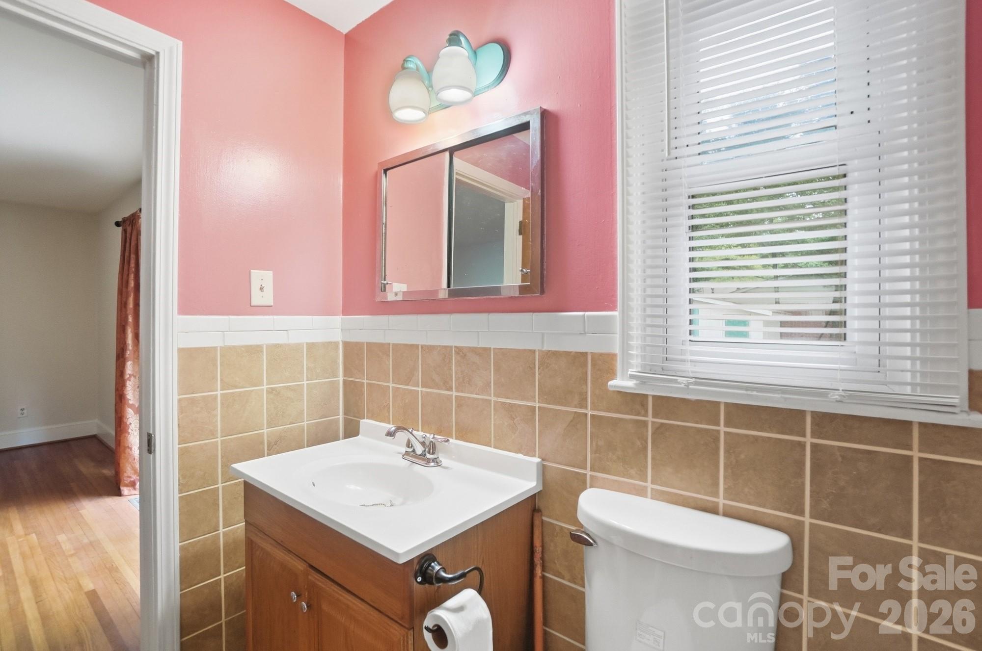 6239 Netherwood Drive — Charlotte