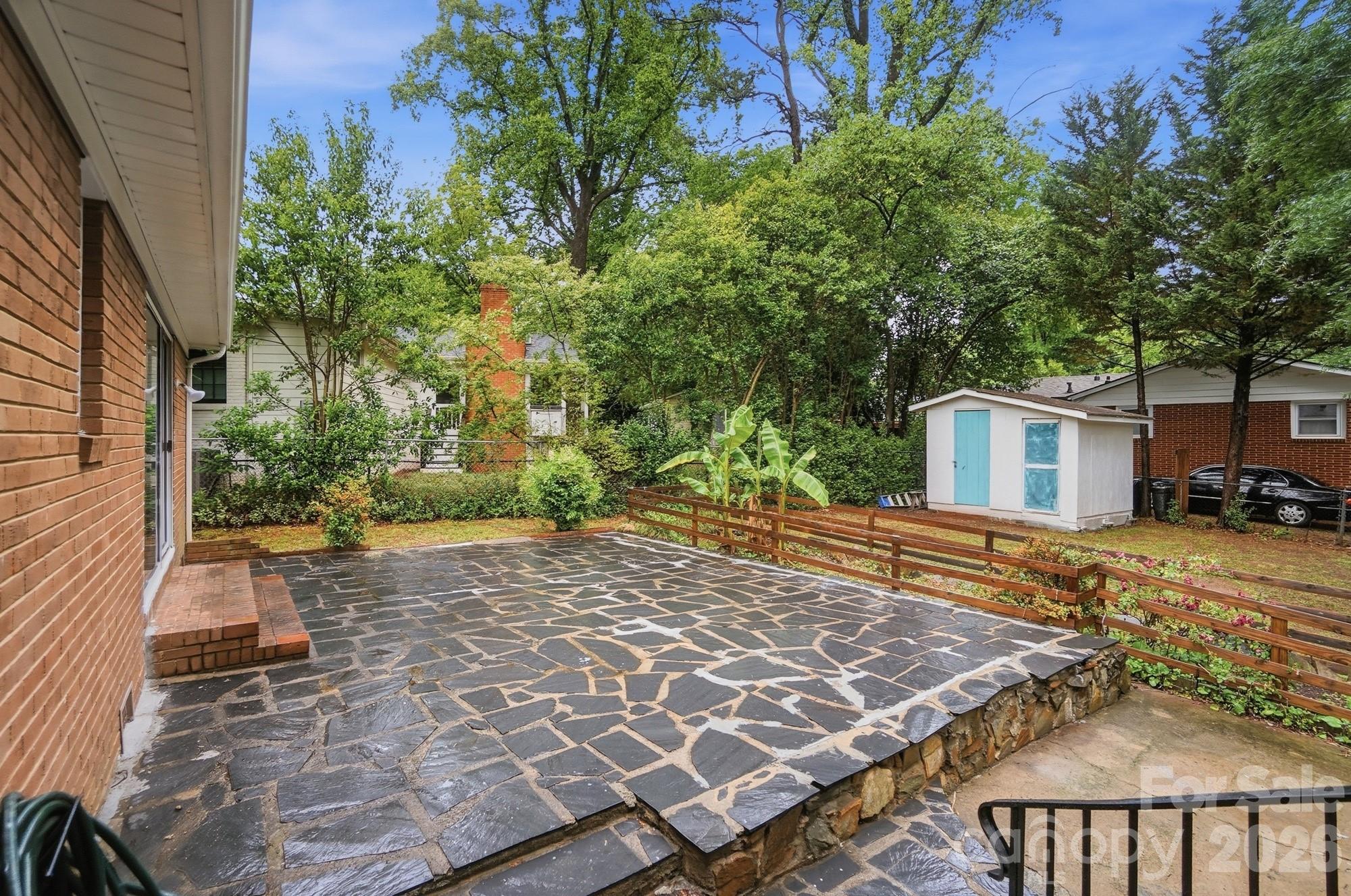6239 Netherwood Drive — Charlotte
