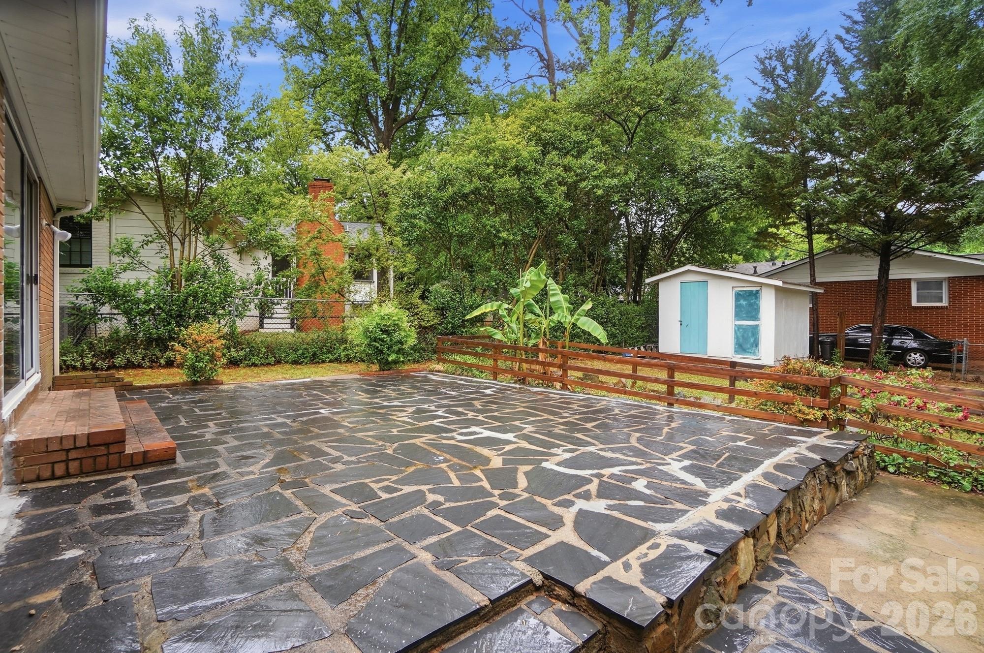 6239 Netherwood Drive — Charlotte