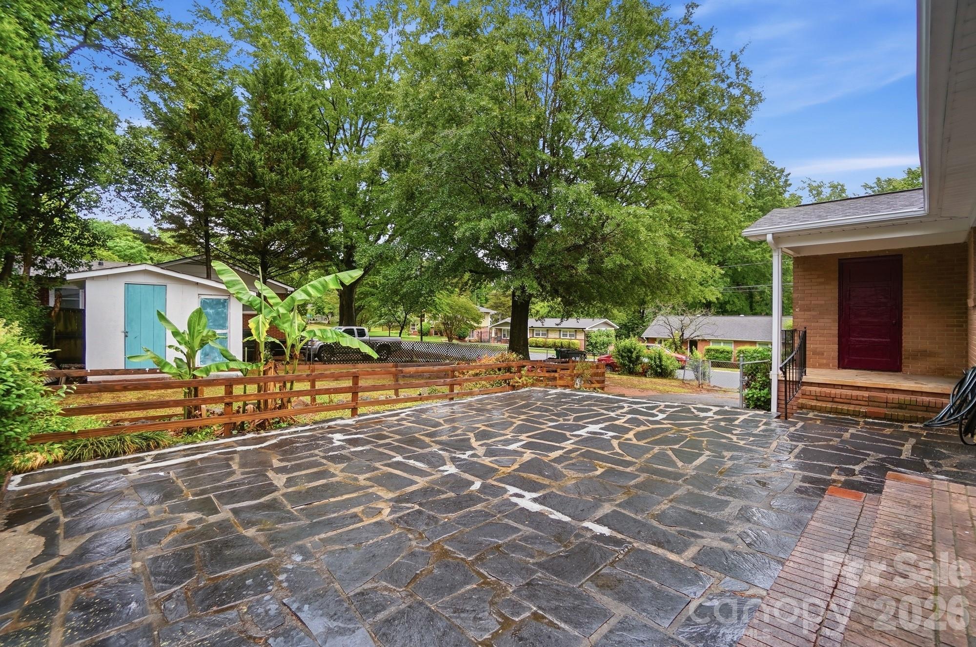 6239 Netherwood Drive — Charlotte