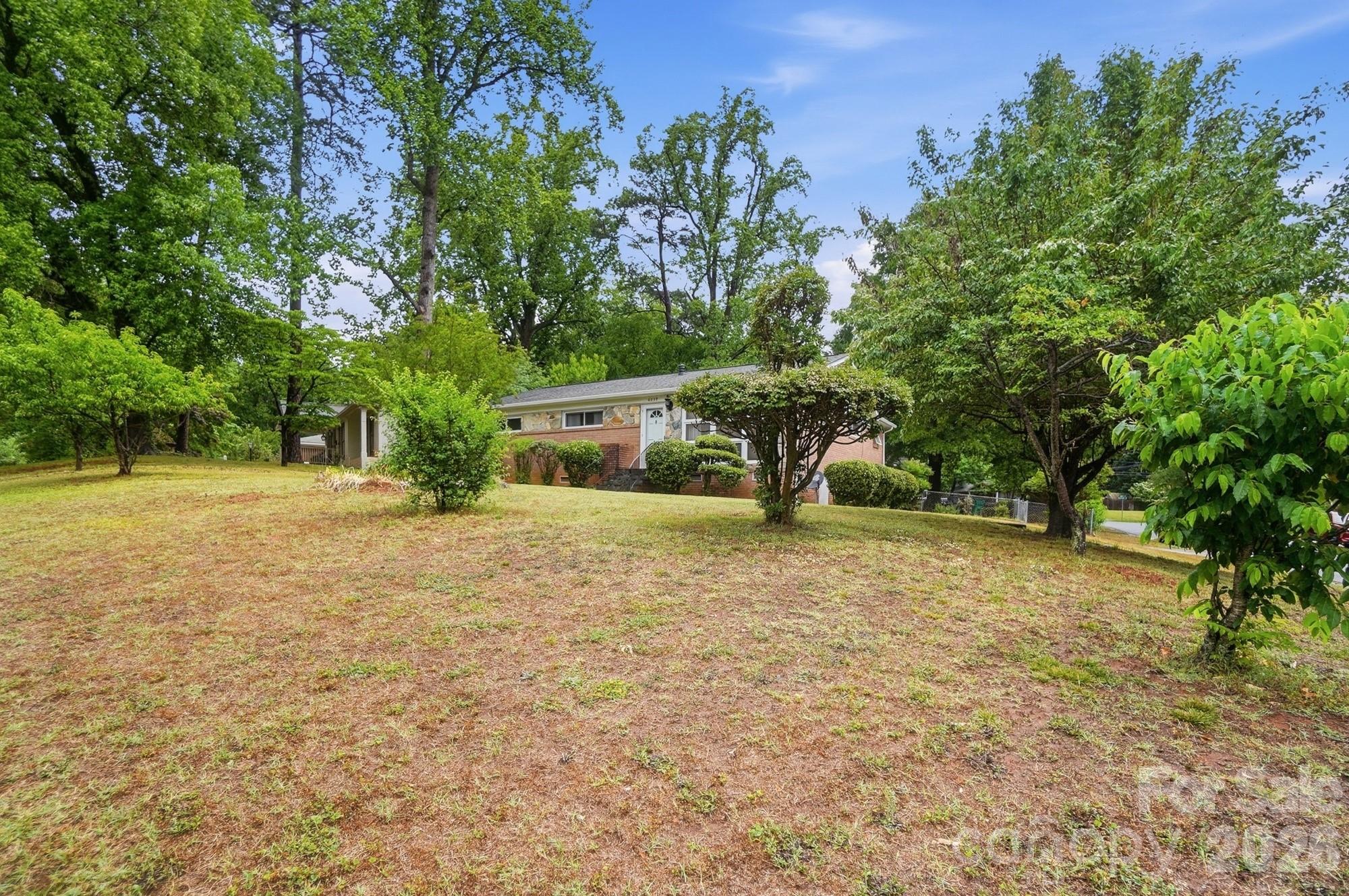 6239 Netherwood Drive — Charlotte