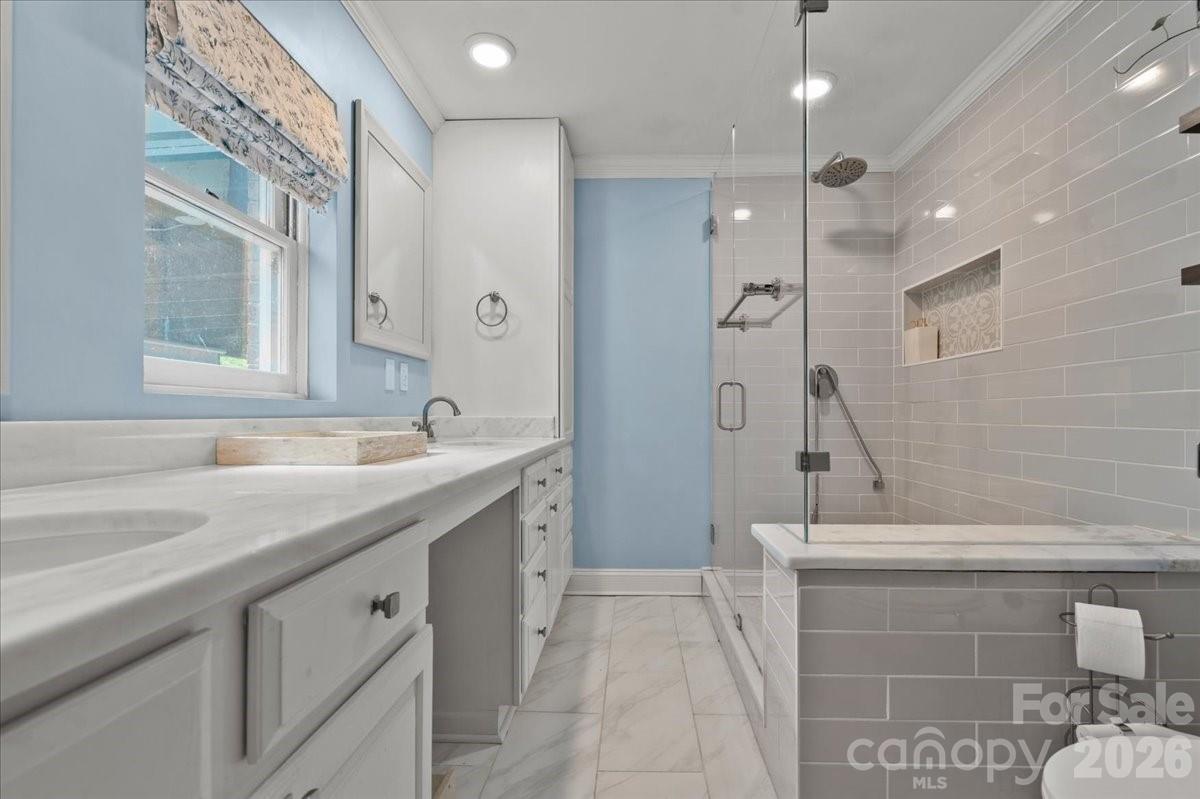 209 Fairway Road — Cheraw