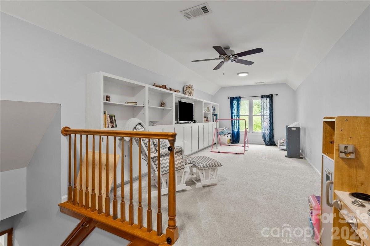 209 Fairway Road — Cheraw