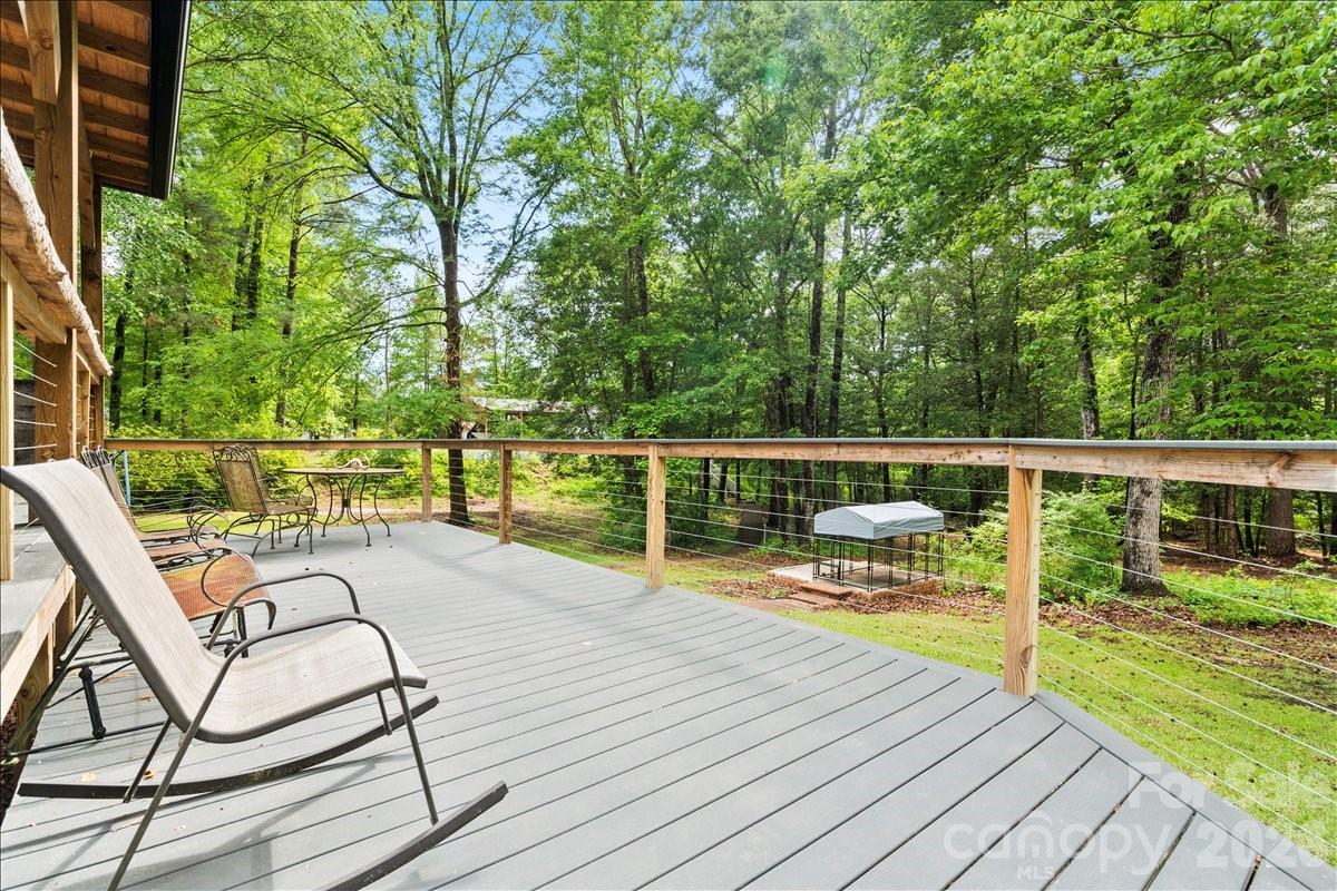 209 Fairway Road — Cheraw
