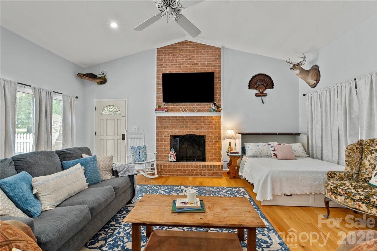 209 Fairway Road — Cheraw