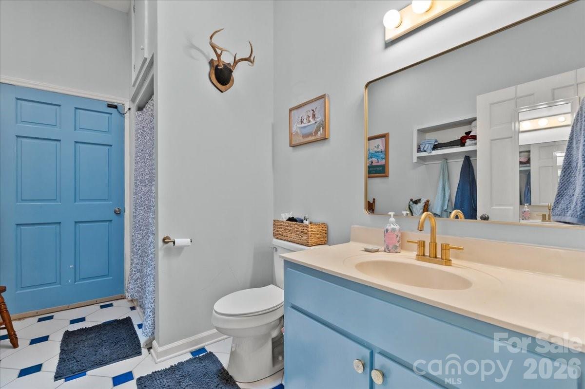 209 Fairway Road — Cheraw