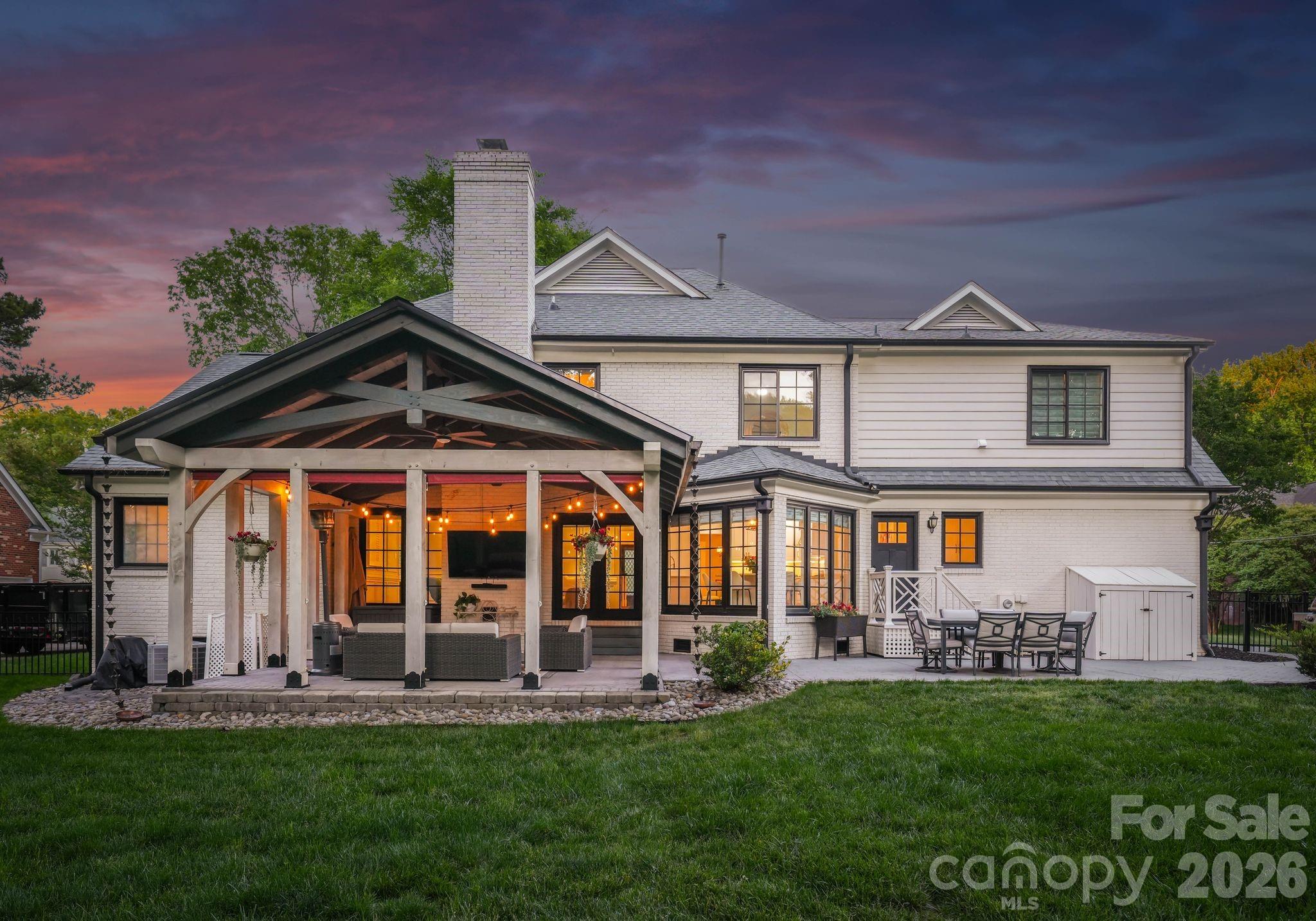 10138 Waterbrook Lane — Charlotte