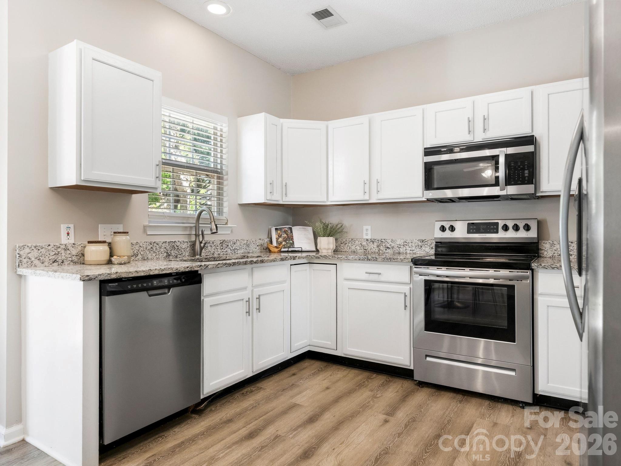 6208 Harburn Forest Drive — Charlotte