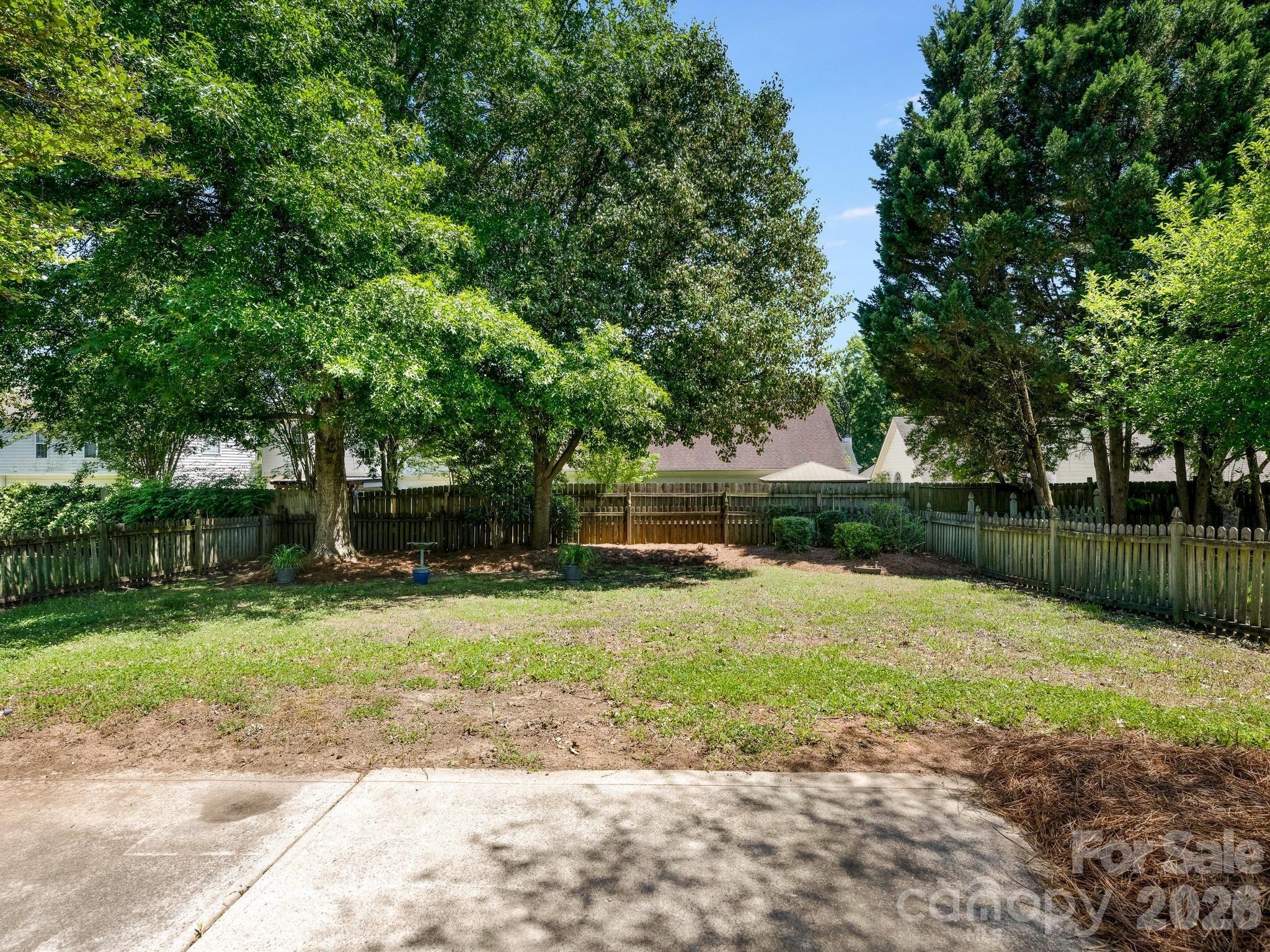 6208 Harburn Forest Drive — Charlotte
