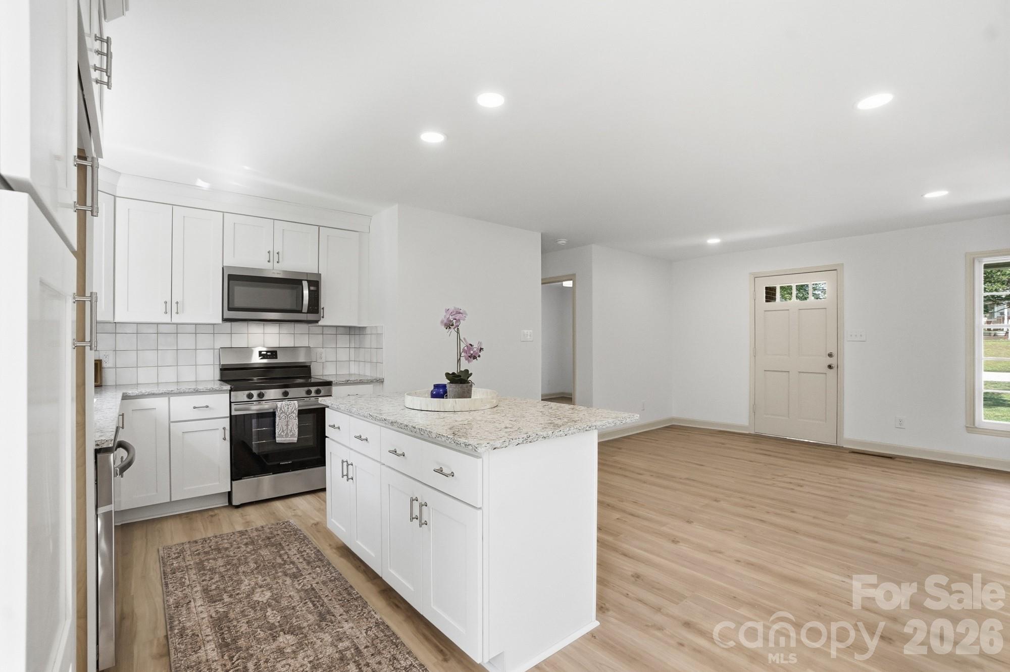 909 Evelyn Avenue — Kannapolis