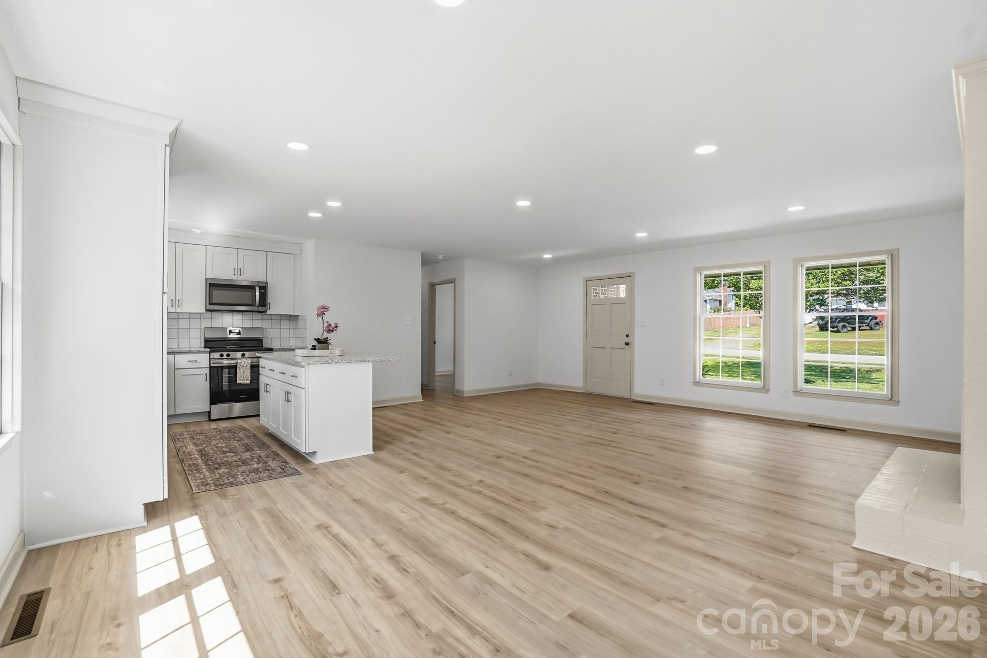 909 Evelyn Avenue — Kannapolis