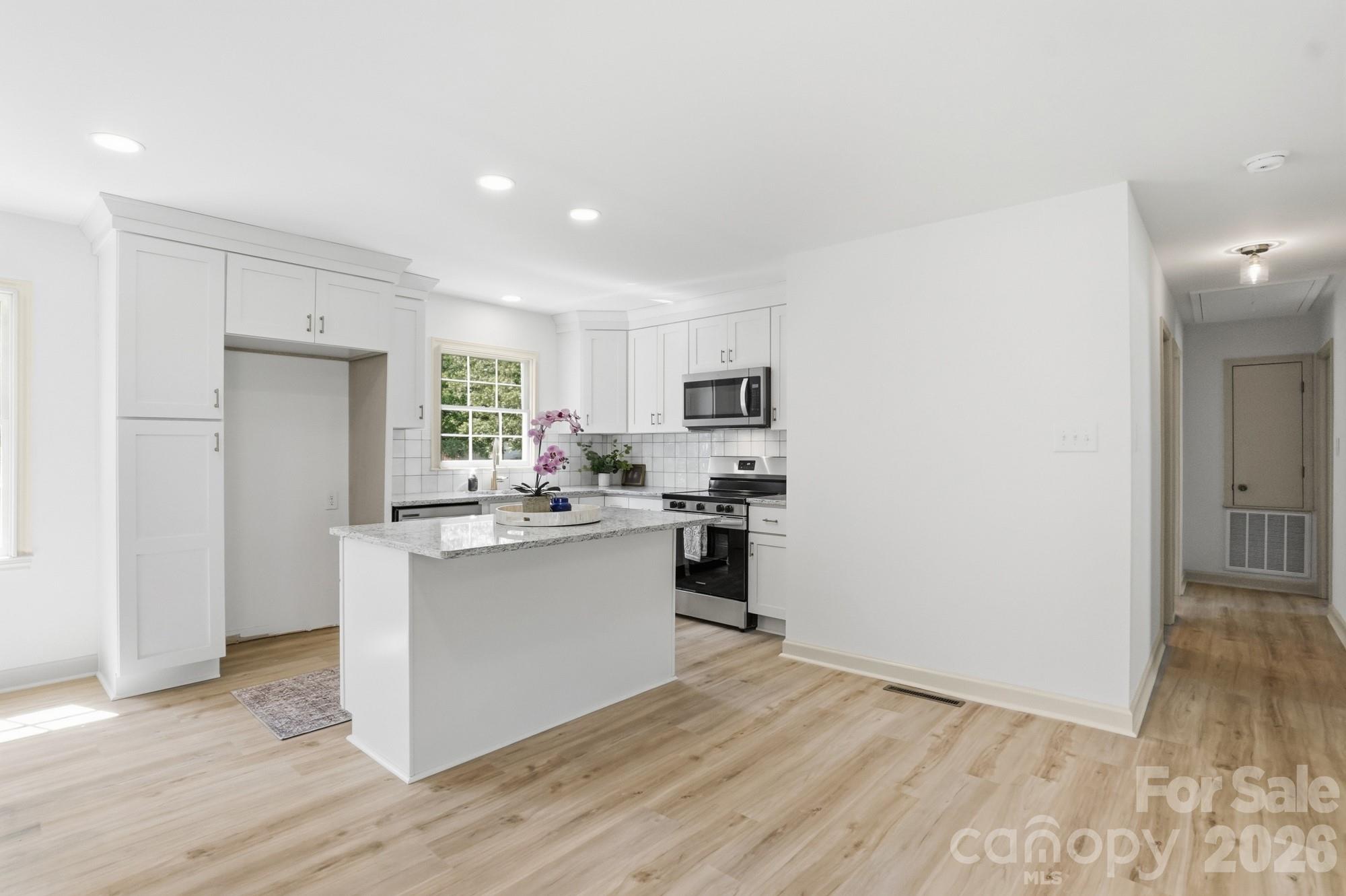 909 Evelyn Avenue — Kannapolis