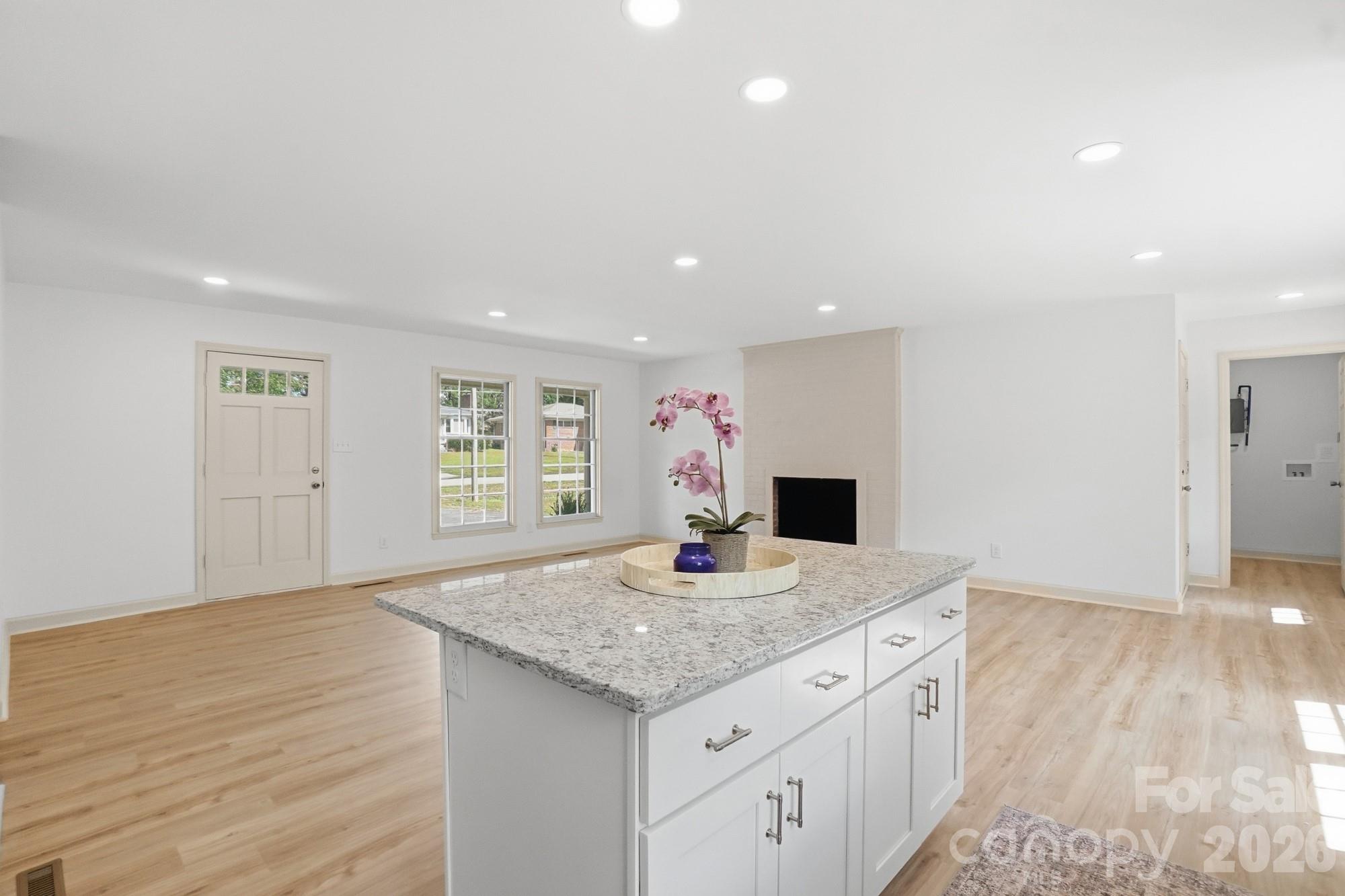 909 Evelyn Avenue — Kannapolis