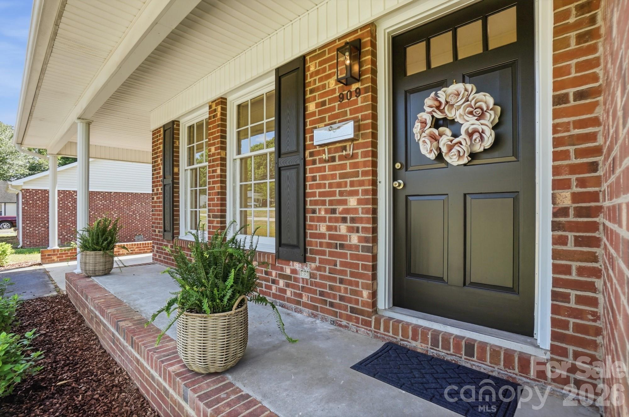 909 Evelyn Avenue — Kannapolis