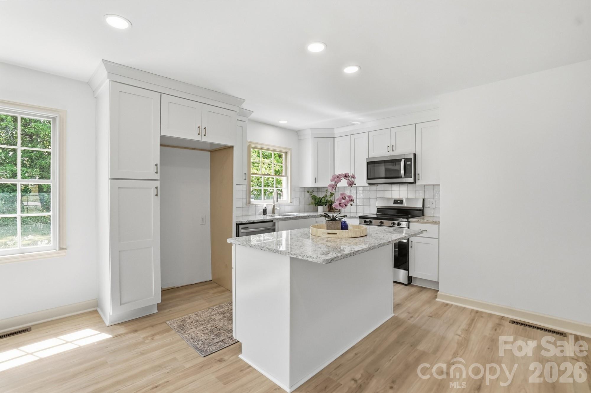 909 Evelyn Avenue — Kannapolis