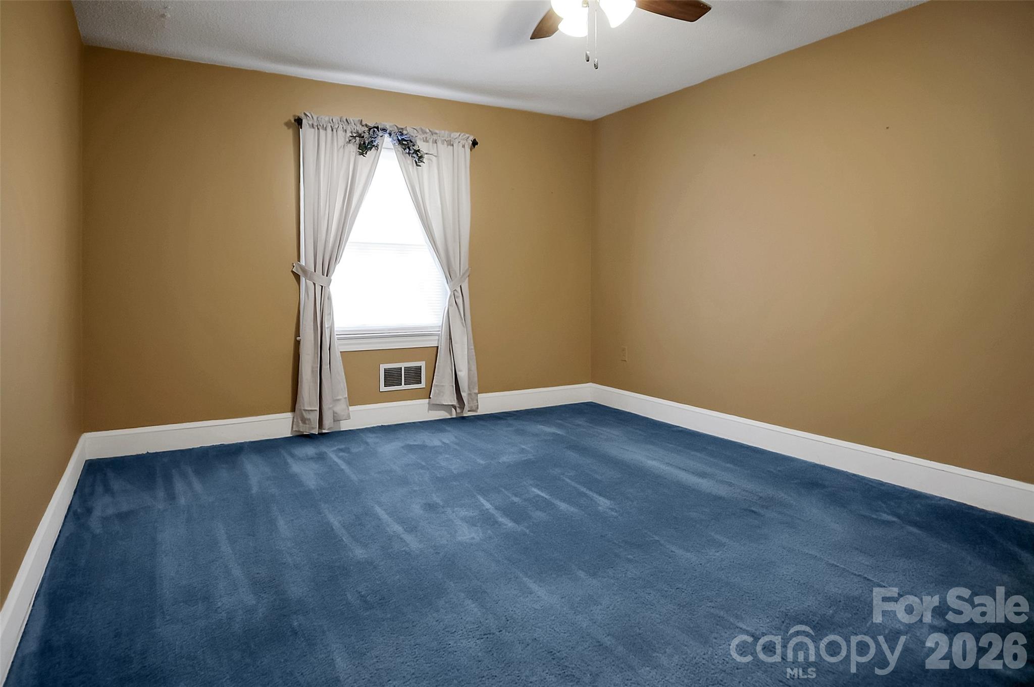 3021 Davis Park Road — Gastonia