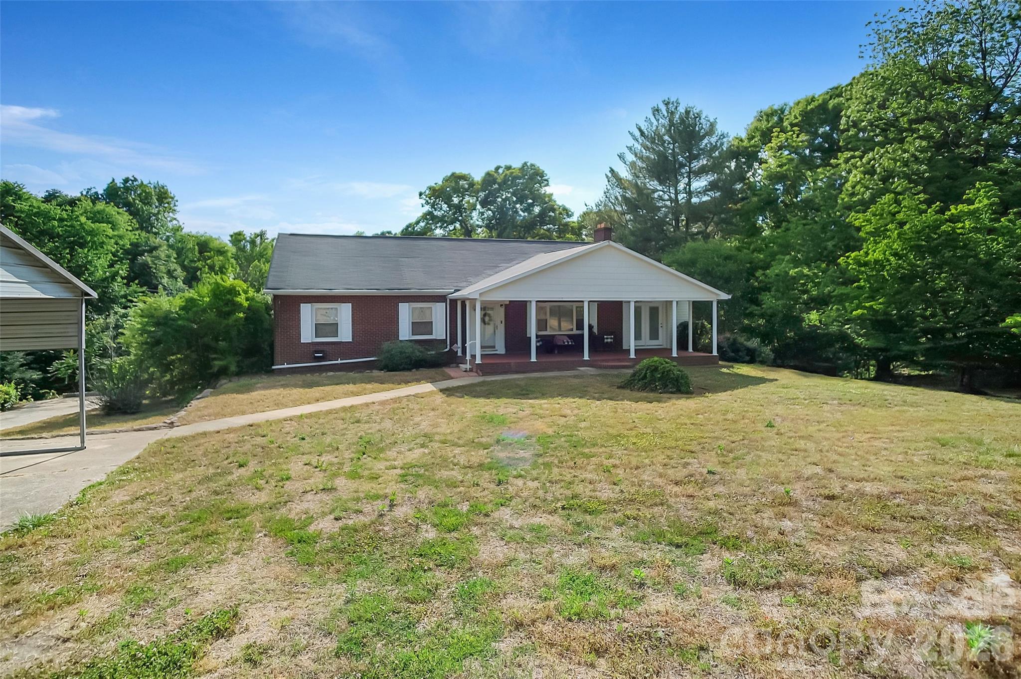 3021 Davis Park Road — Gastonia