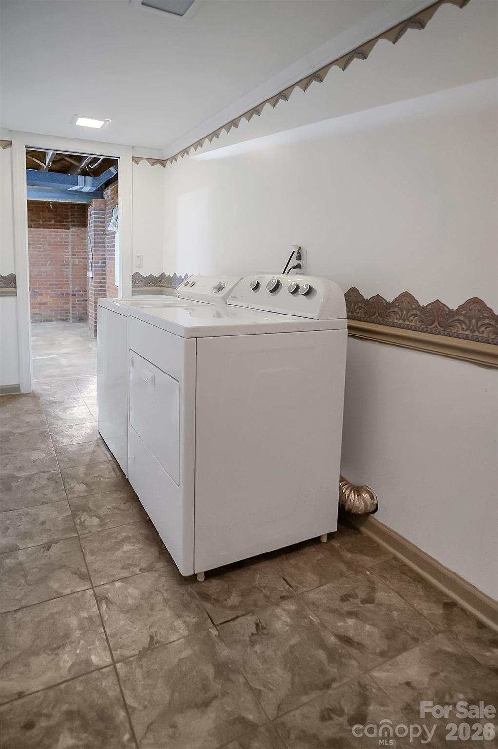 3021 Davis Park Road — Gastonia