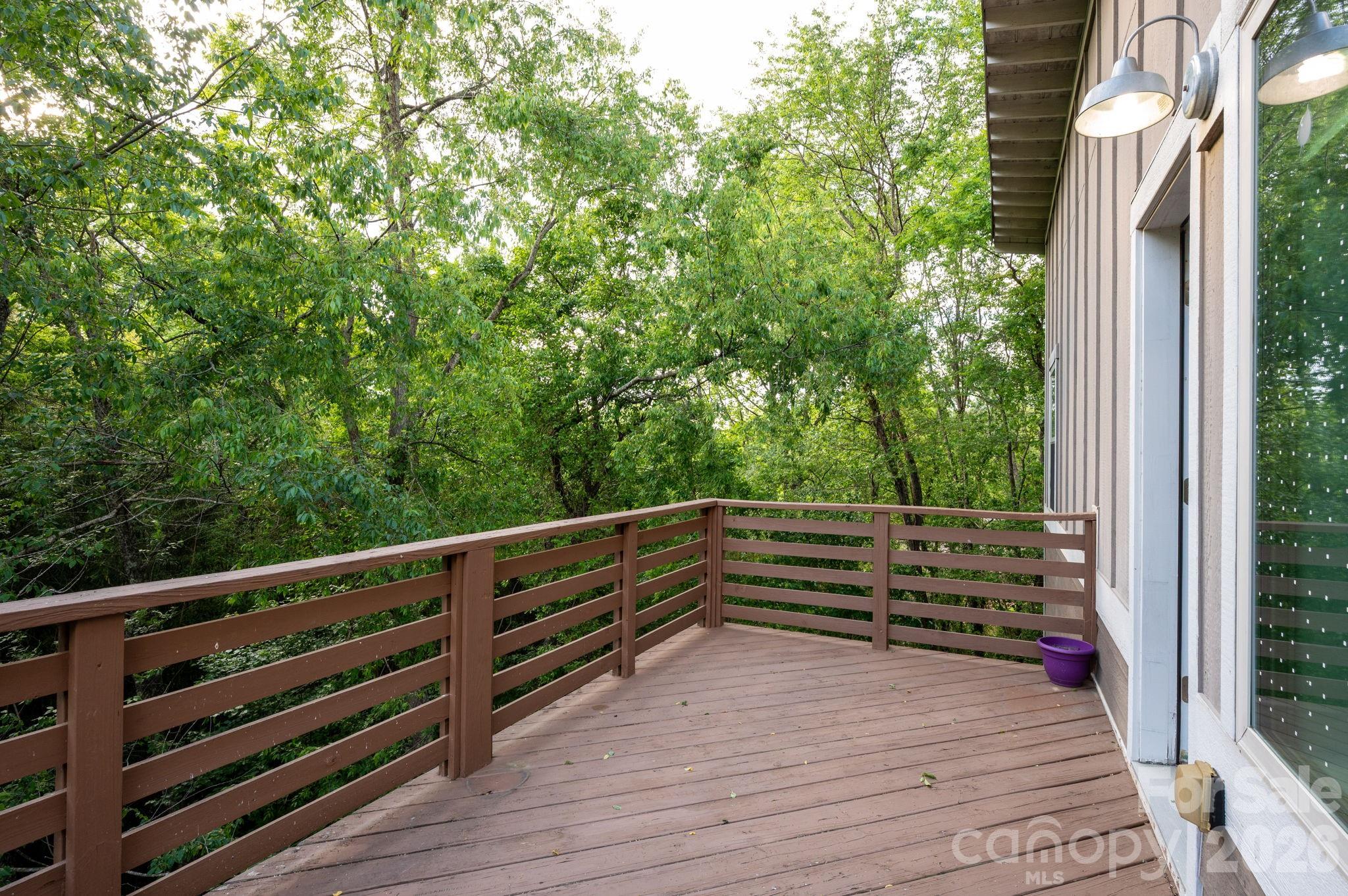 181 Glendale Avenue — Asheville