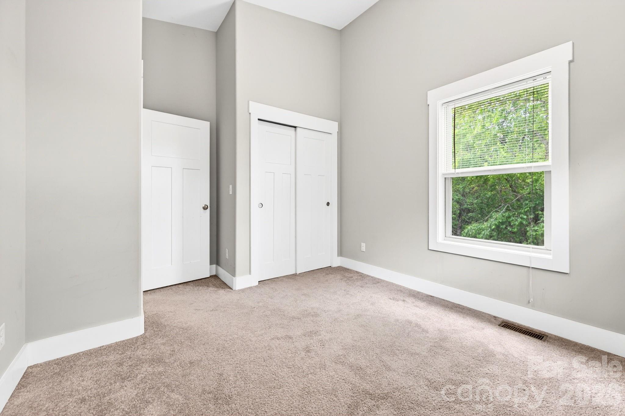 181 Glendale Avenue — Asheville