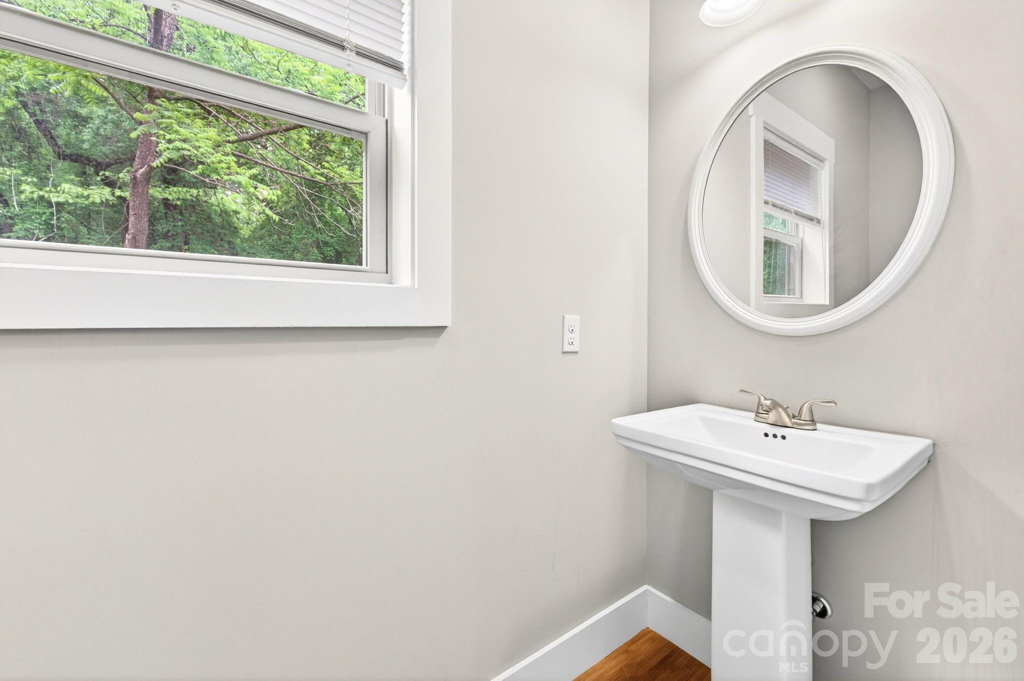 181 Glendale Avenue — Asheville