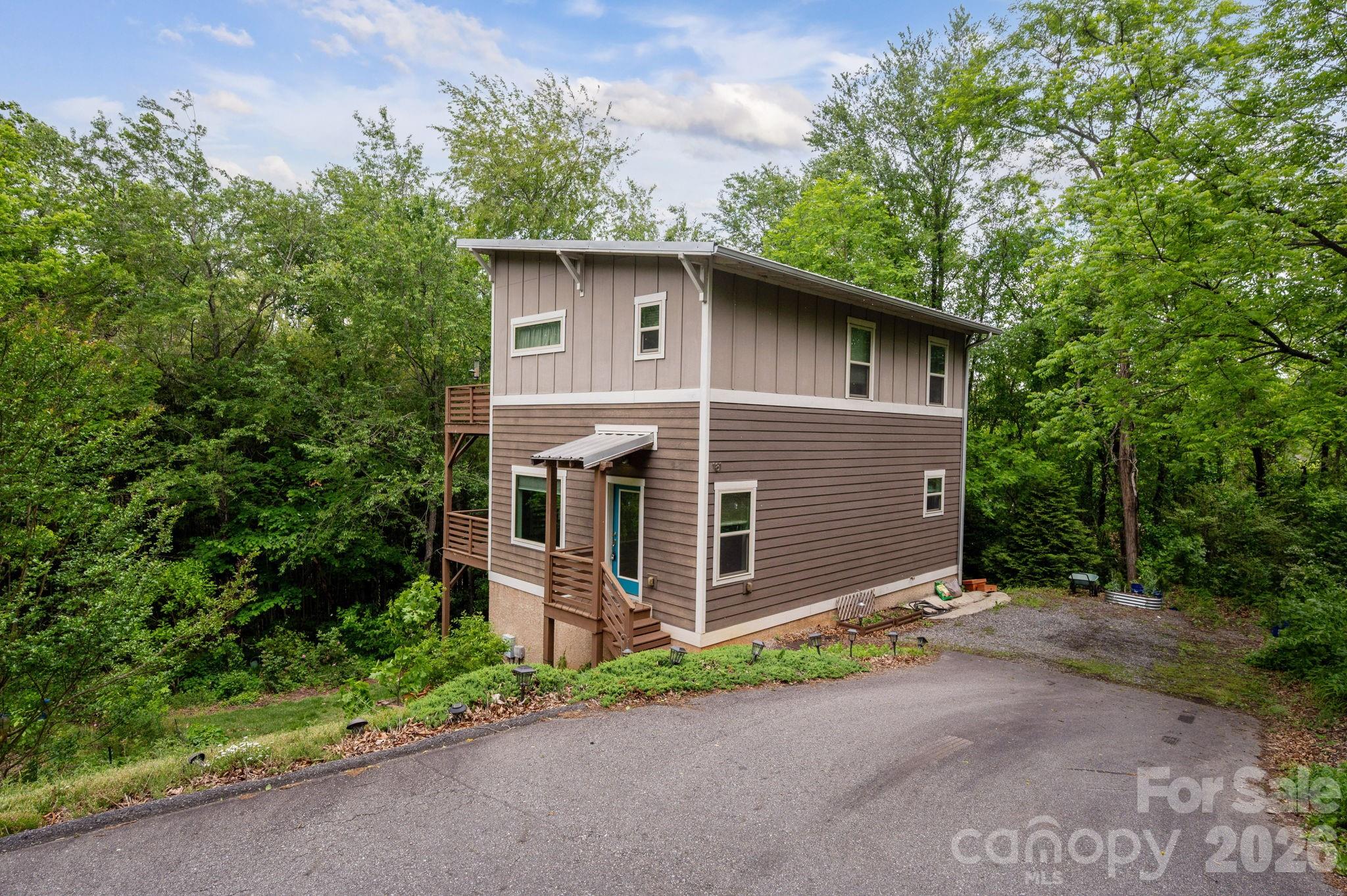 181 Glendale Avenue — Asheville