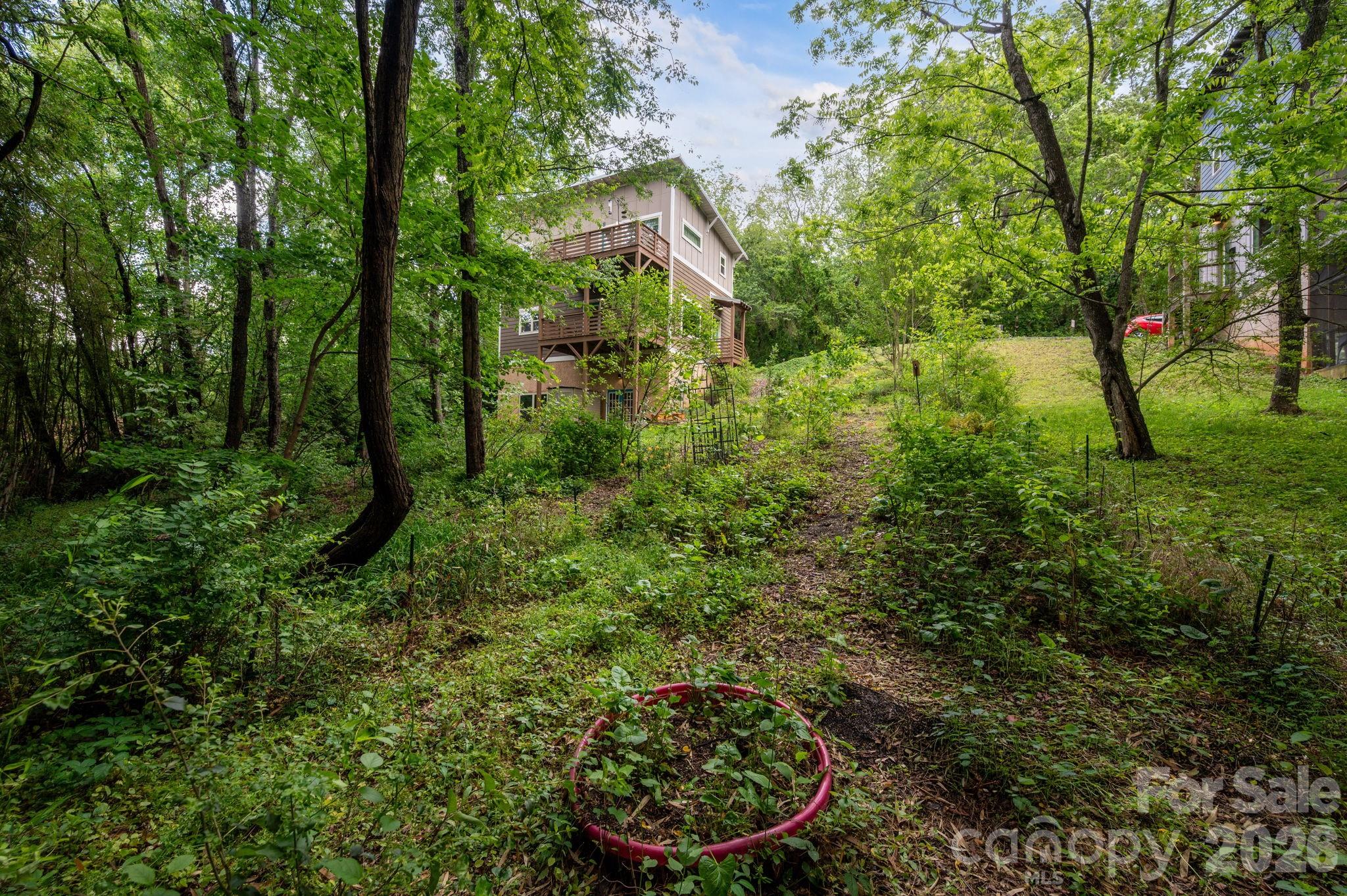 181 Glendale Avenue — Asheville